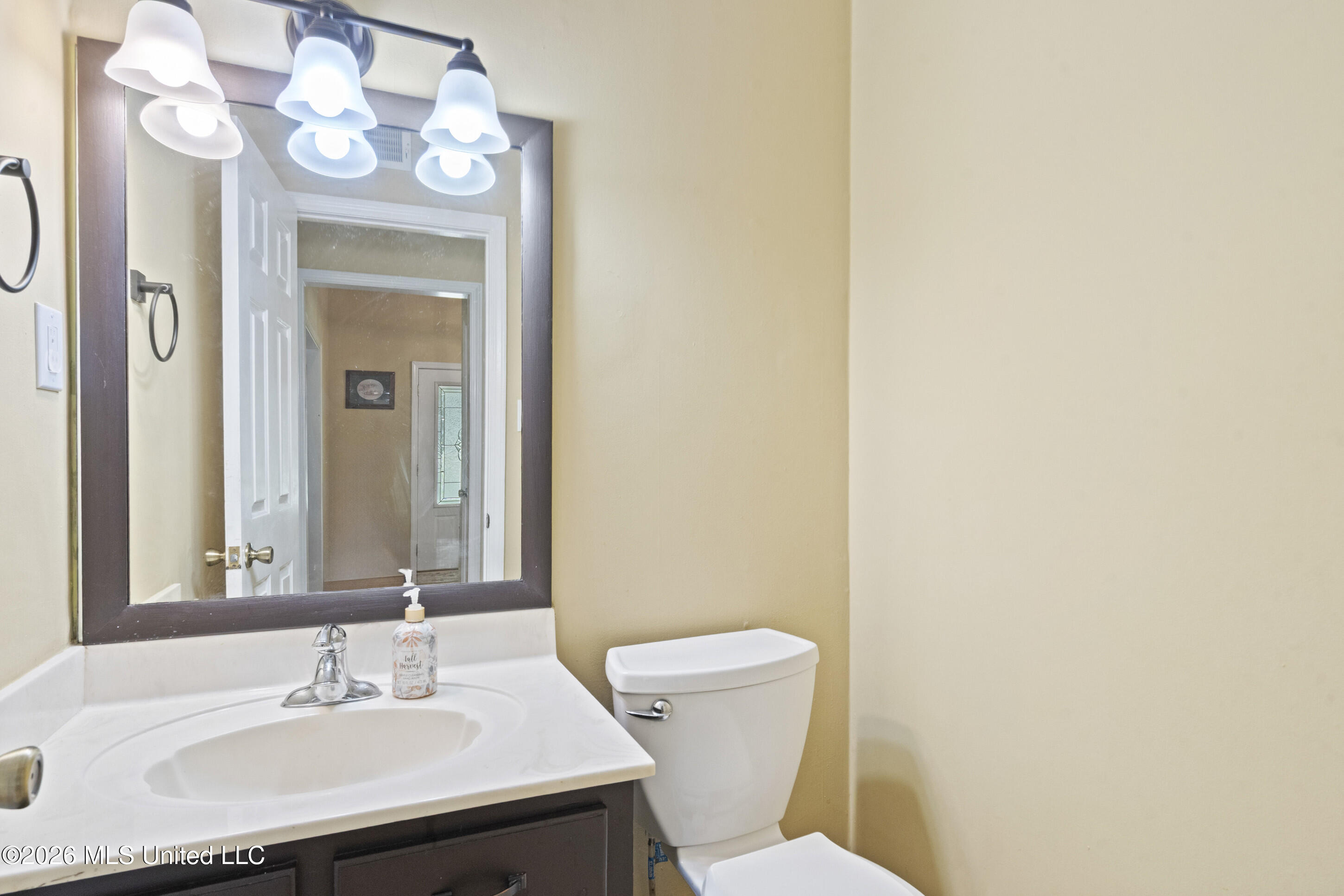 7130 Country Oaks Drive Property Photo 21