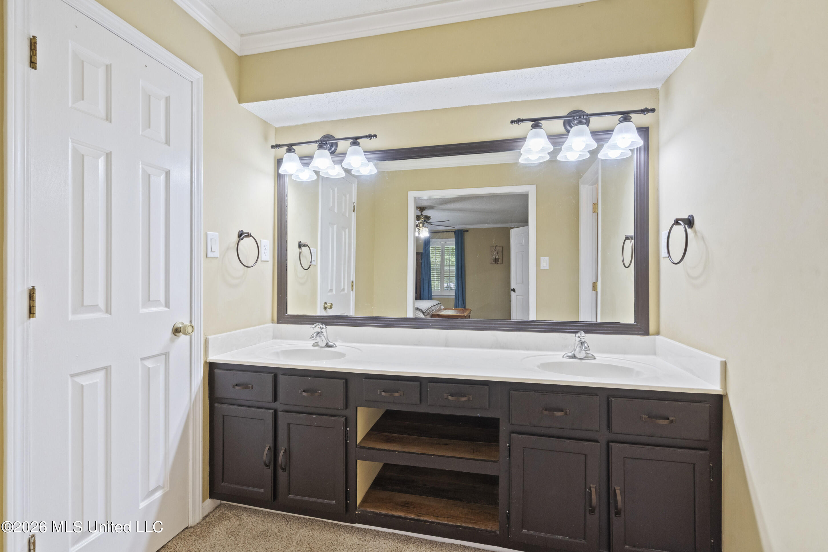 7130 Country Oaks Drive Property Photo 25