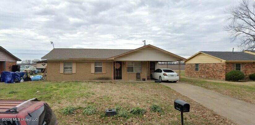 5 Lincoln Drive Property Photo 1