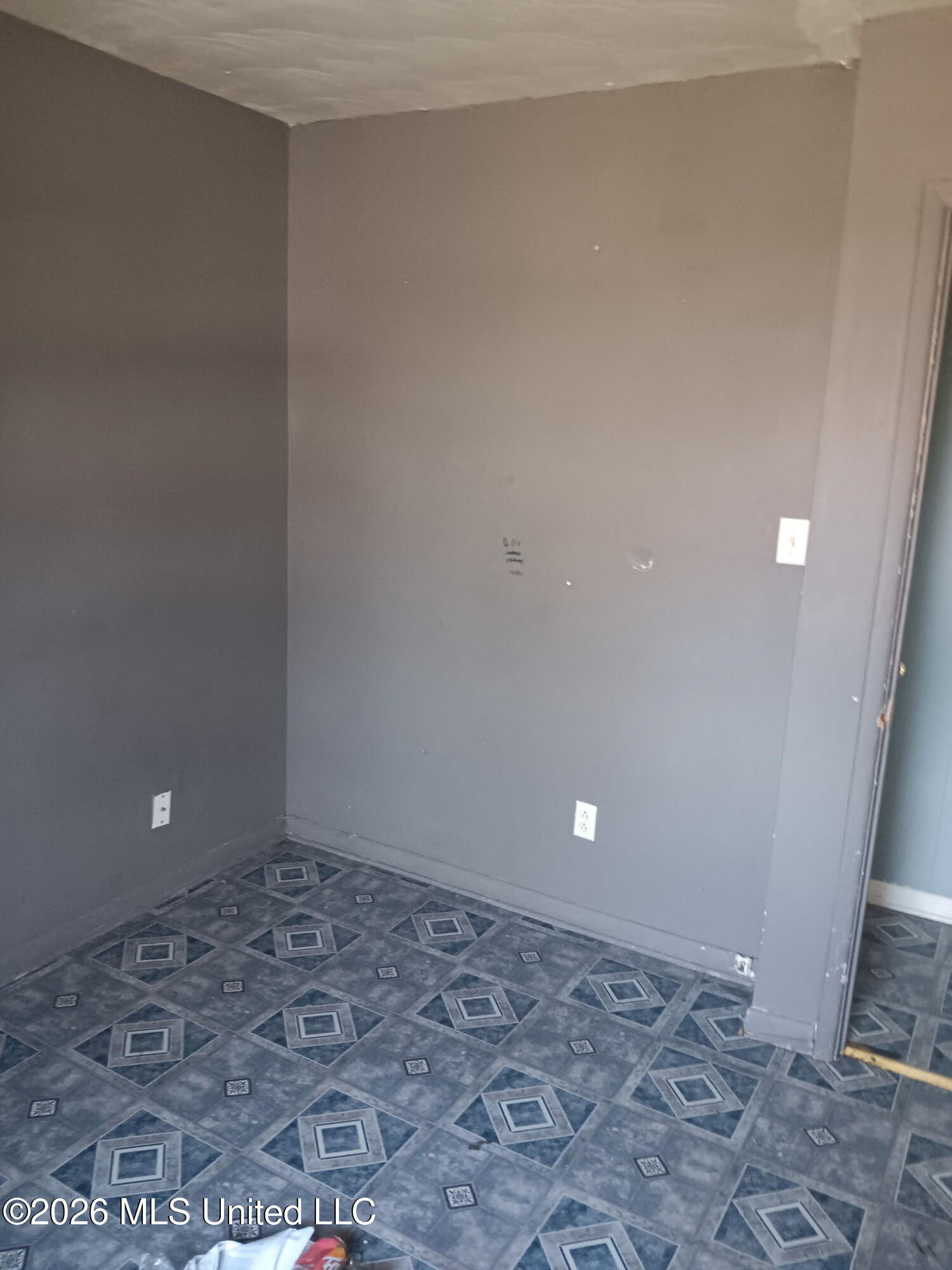 5 Lincoln Drive Property Photo 22