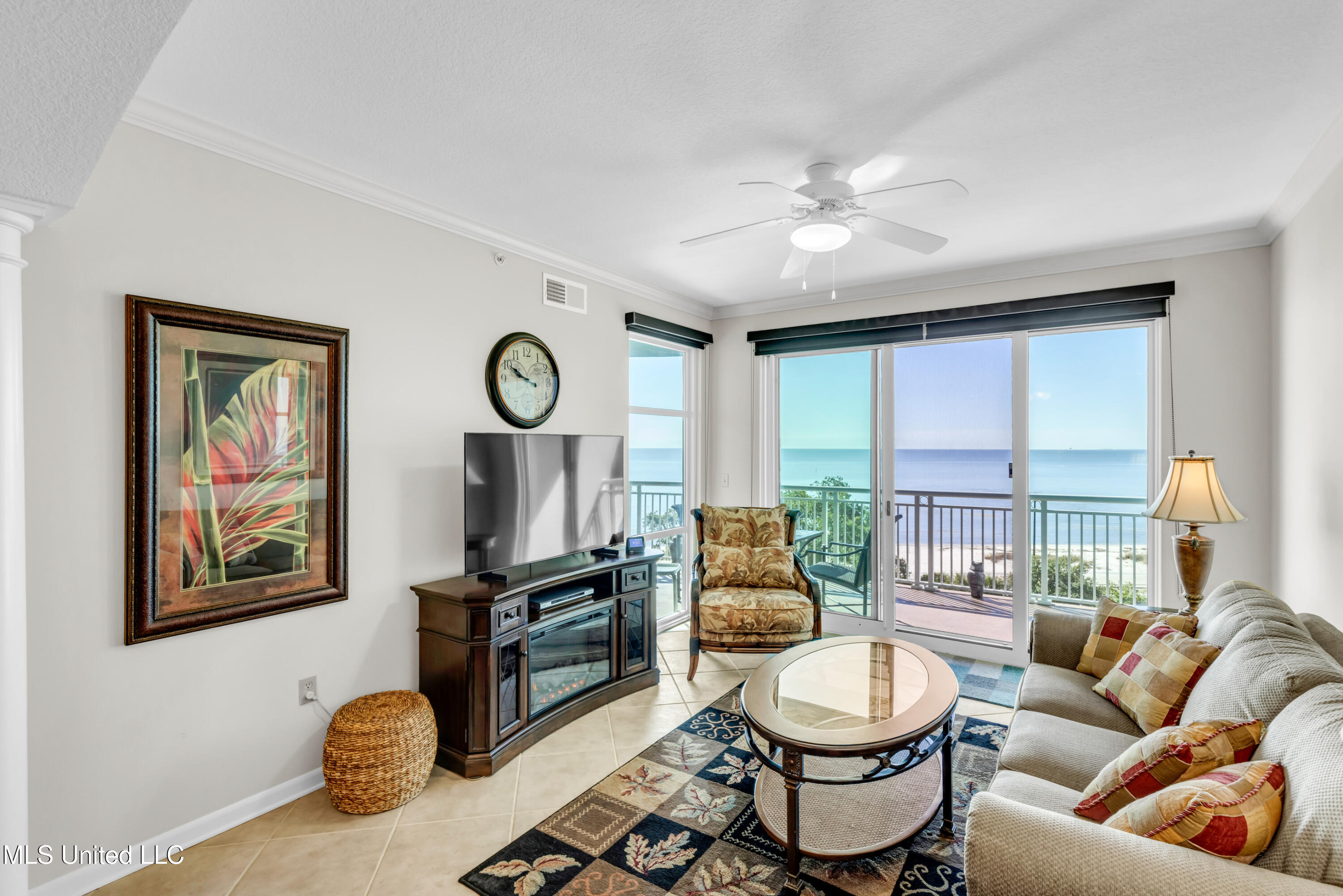 2228 Beach Drive Property Photo 18