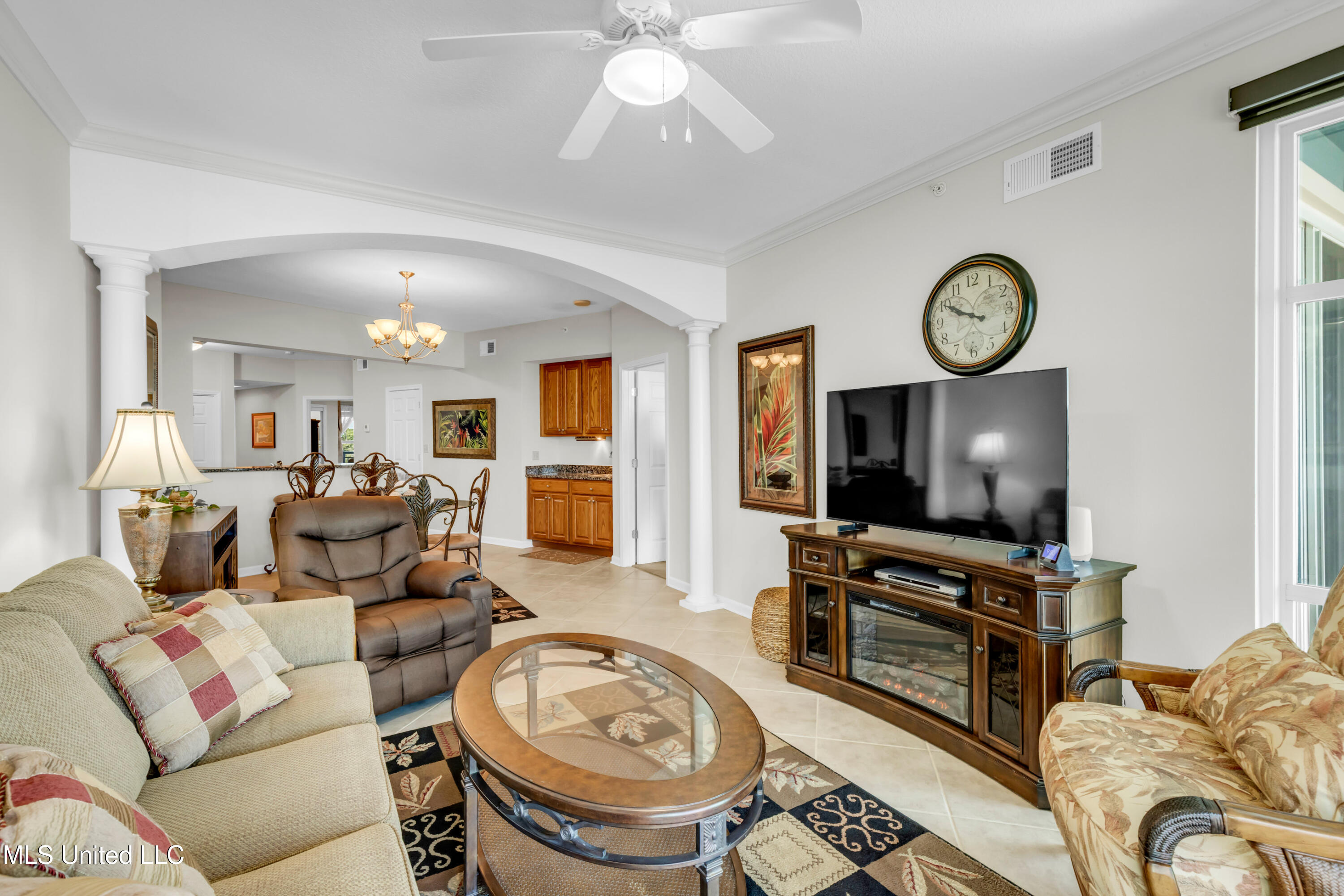 2228 Beach Drive Property Photo 19
