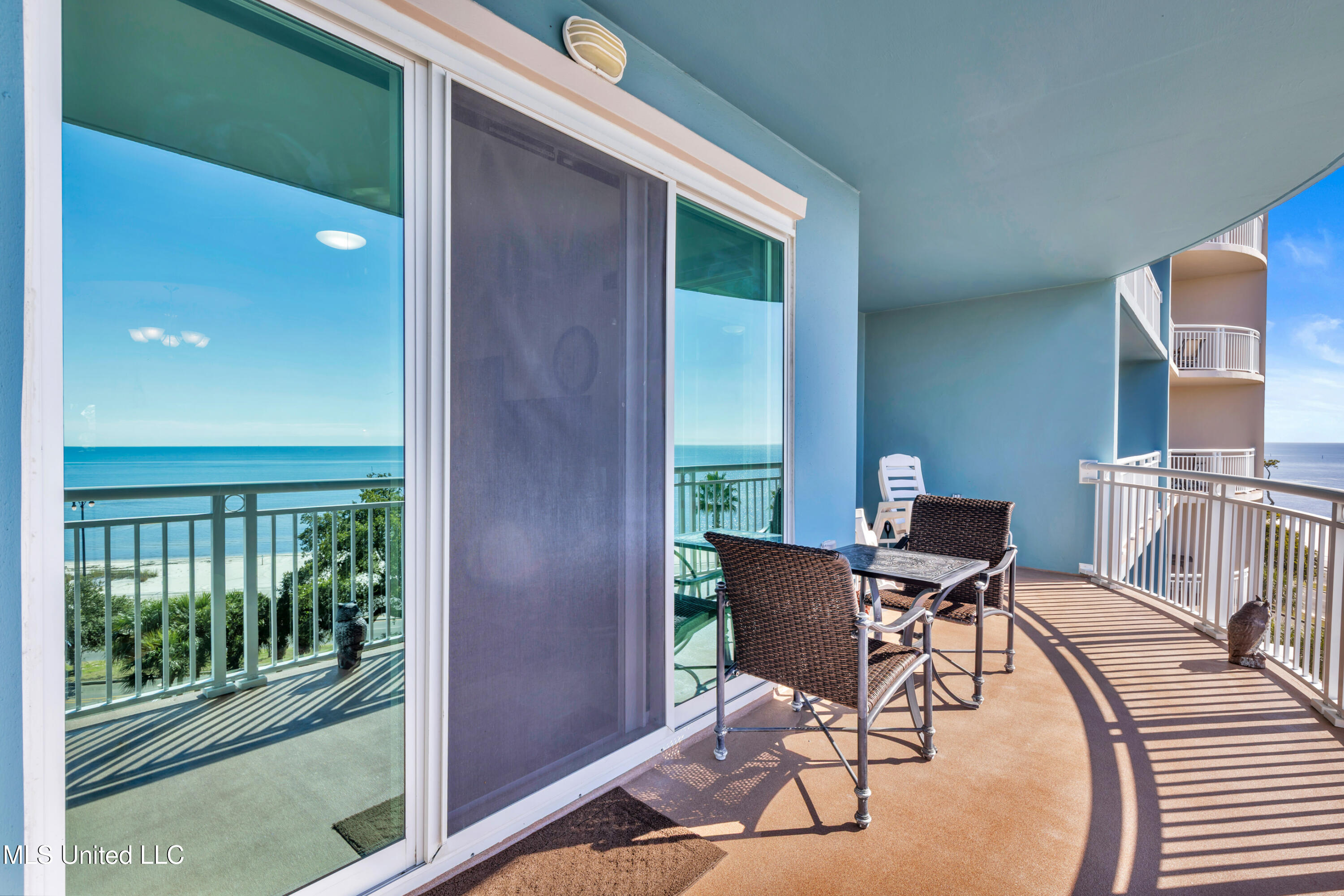 2228 Beach Drive Property Photo 28