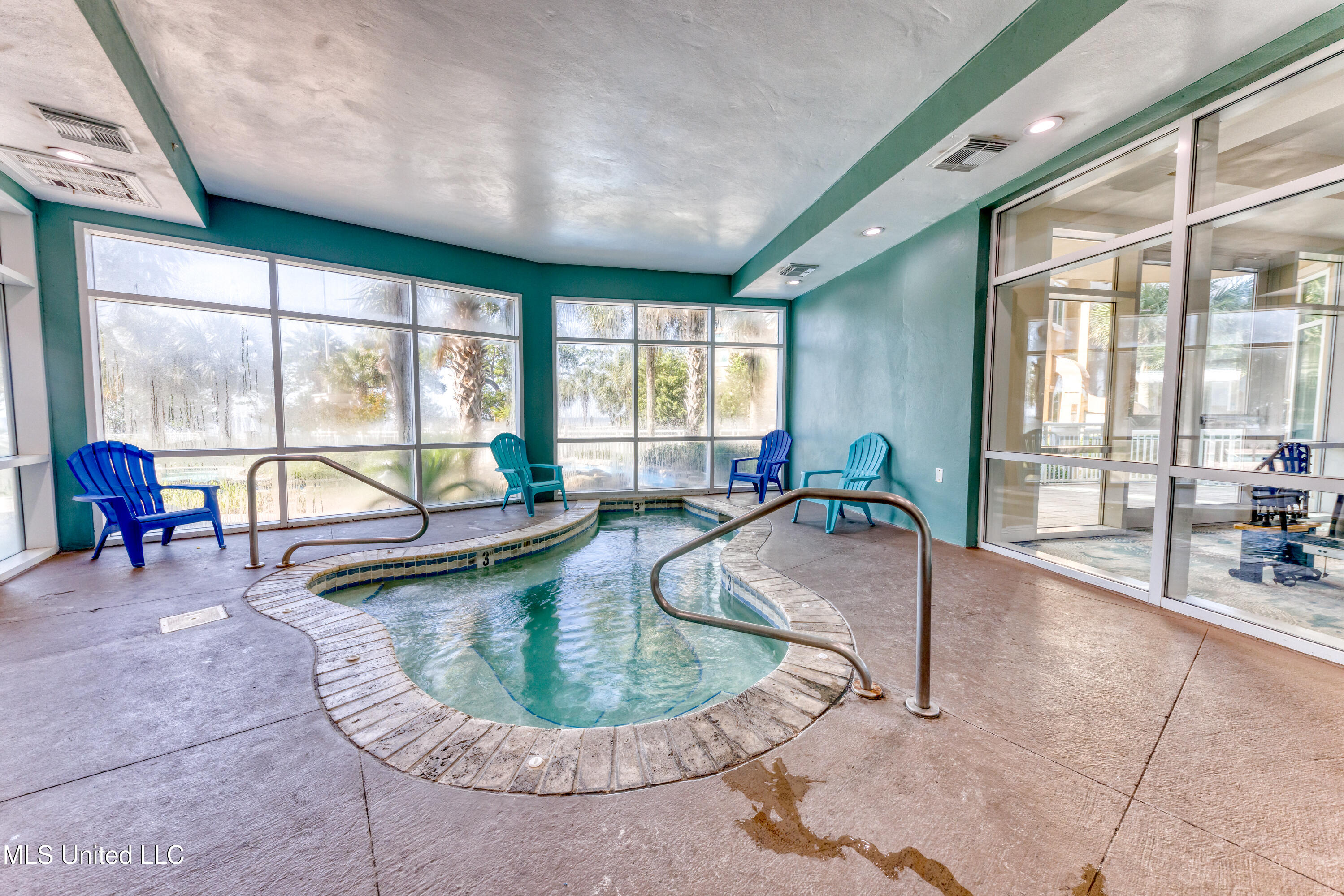 2228 Beach Drive Property Photo 34
