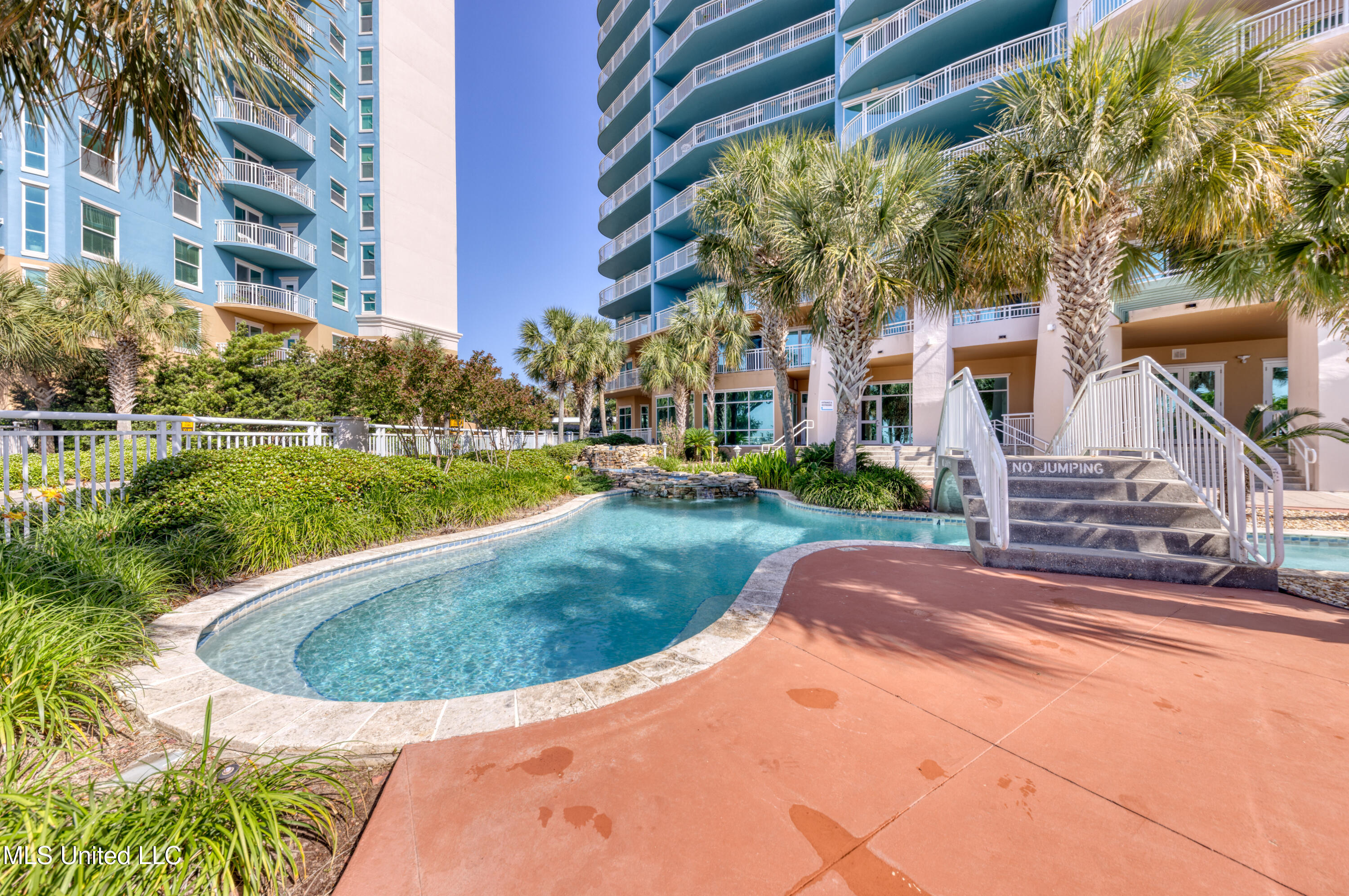 2228 Beach Drive Property Photo 37