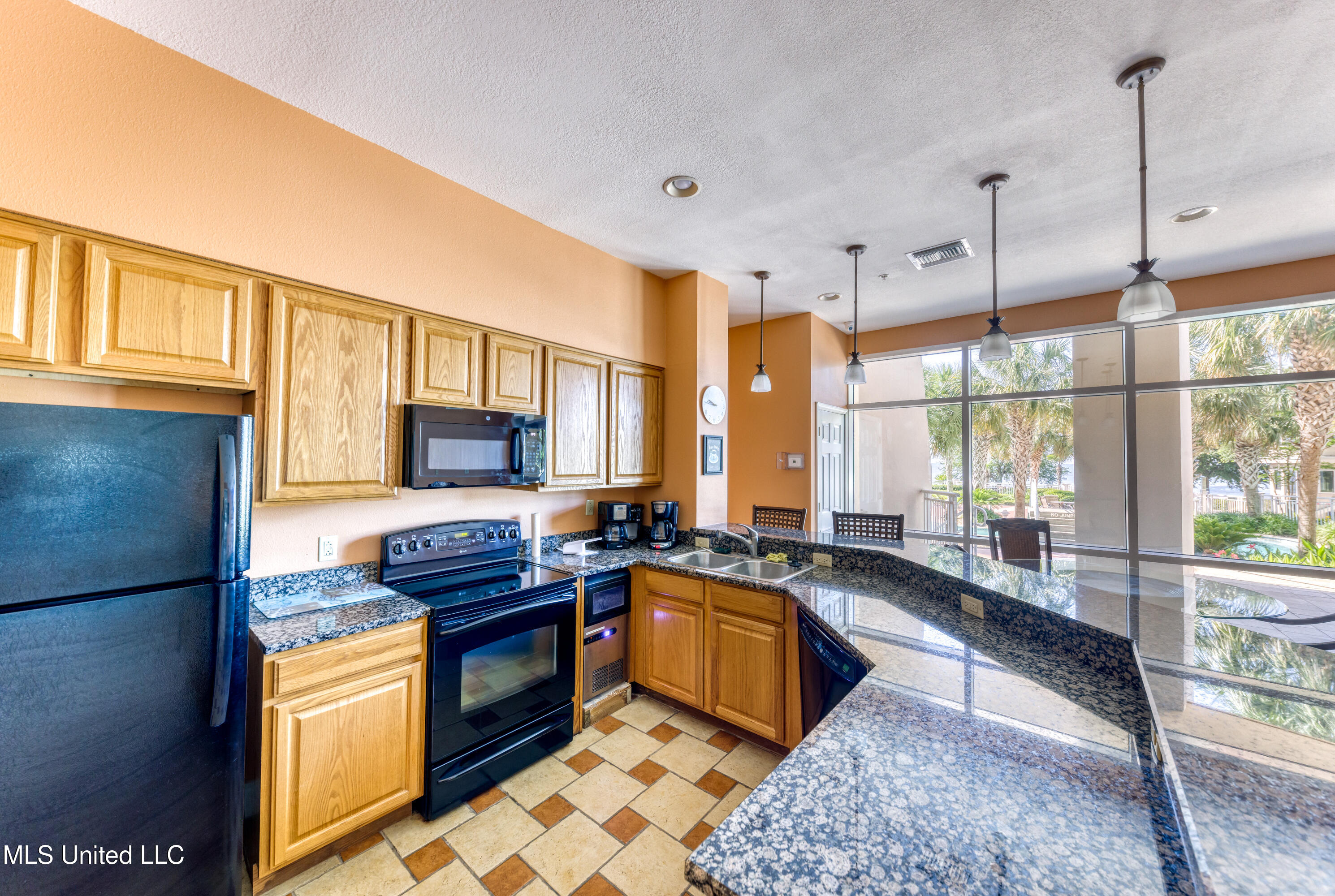 2228 Beach Drive Property Photo 46