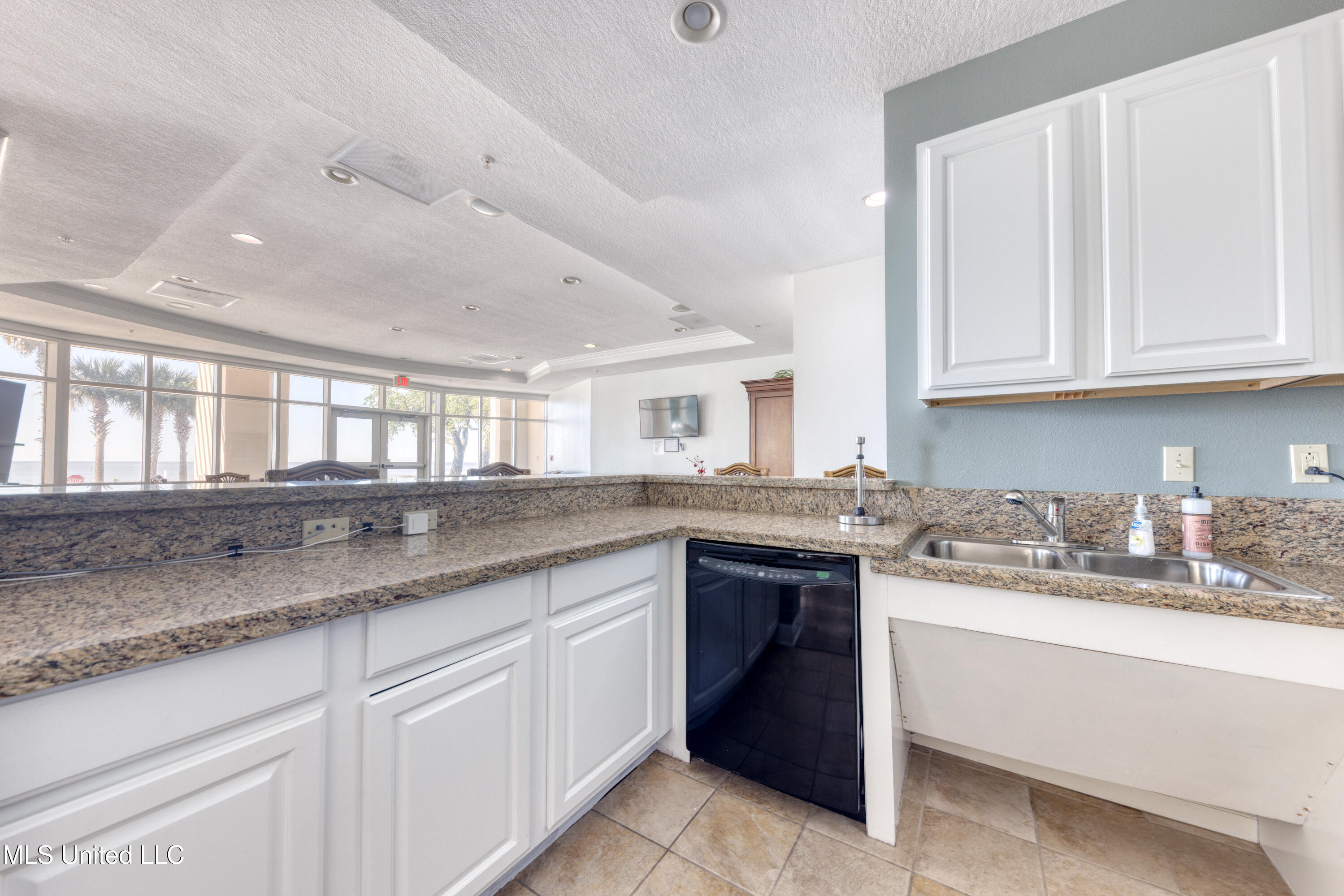 2228 Beach Drive Property Photo 54