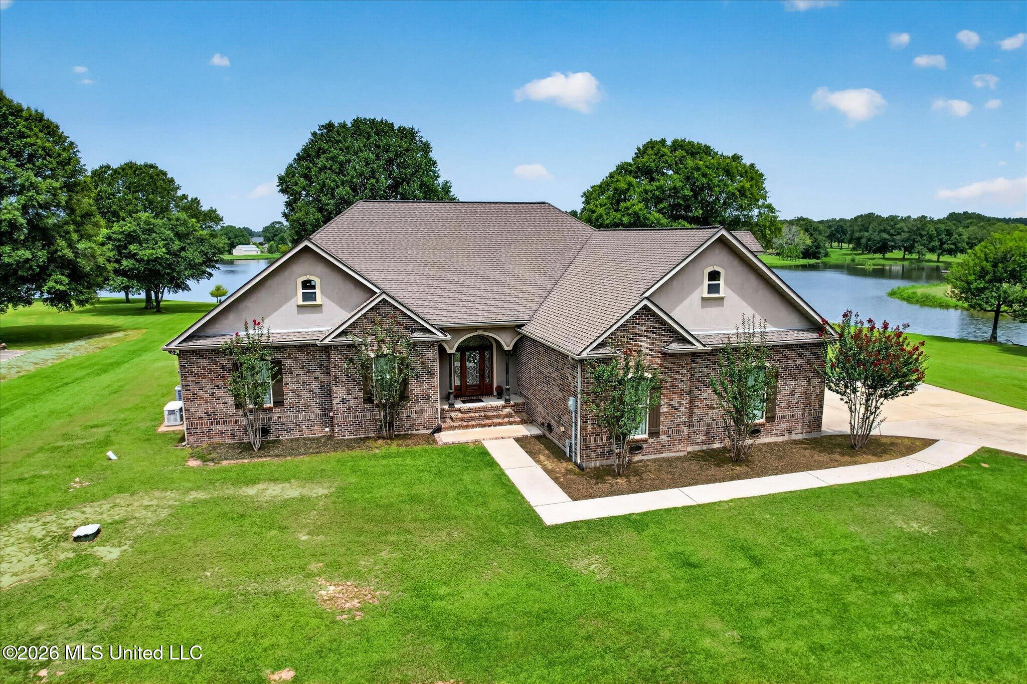 6 Lunker Lane Property Photo 6