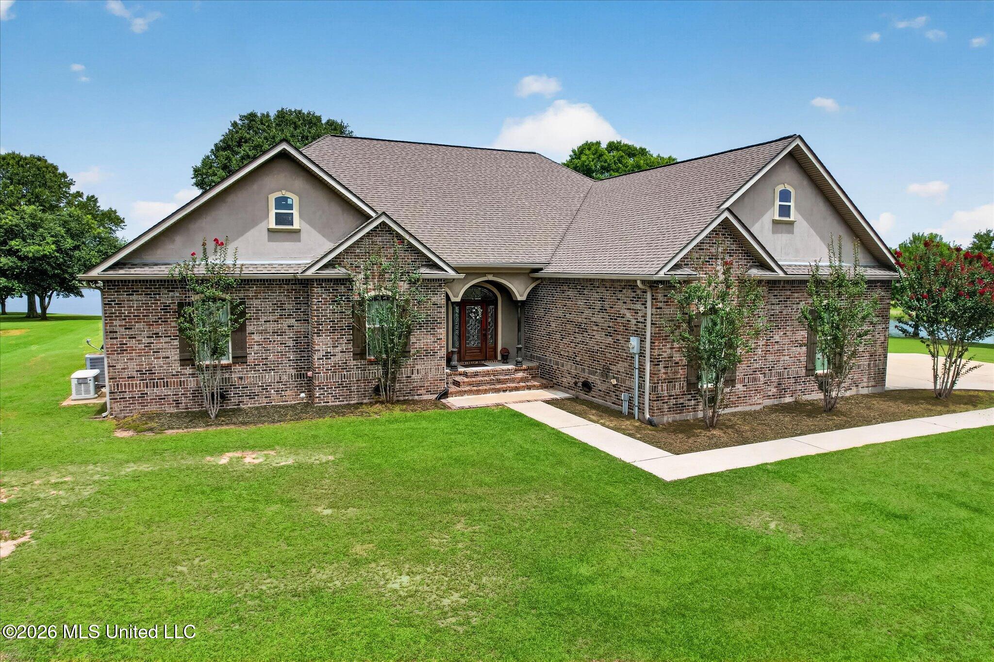 6 Lunker Lane Property Photo 11