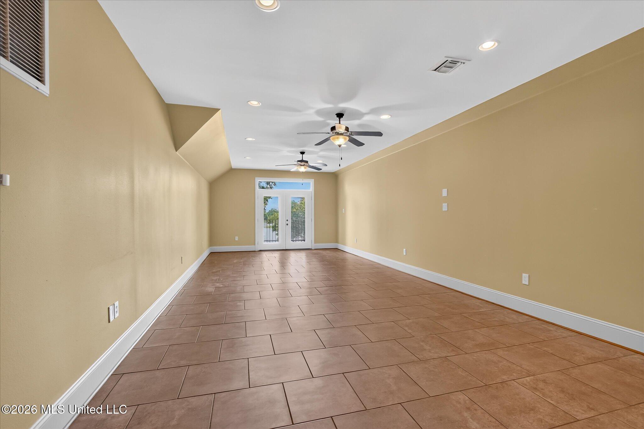 6 Lunker Lane Property Photo 38