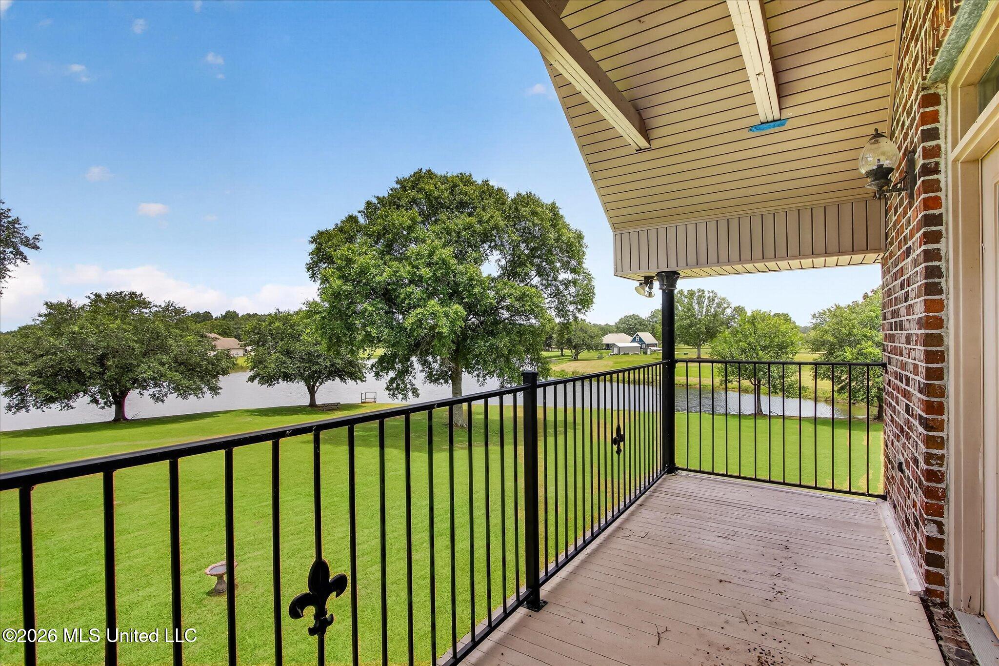 6 Lunker Lane Property Photo 40