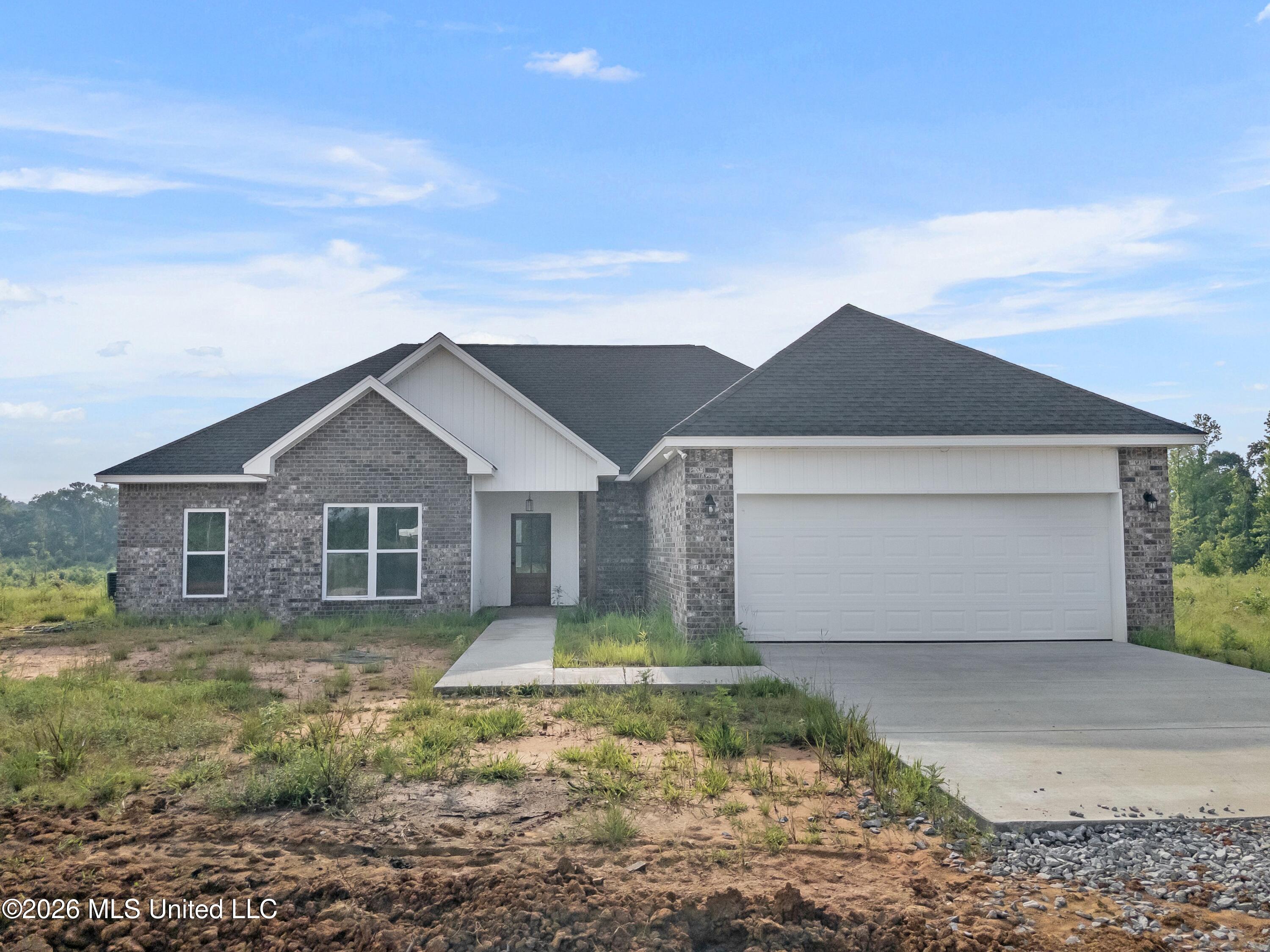786 Clyde B Road Property Photo 1