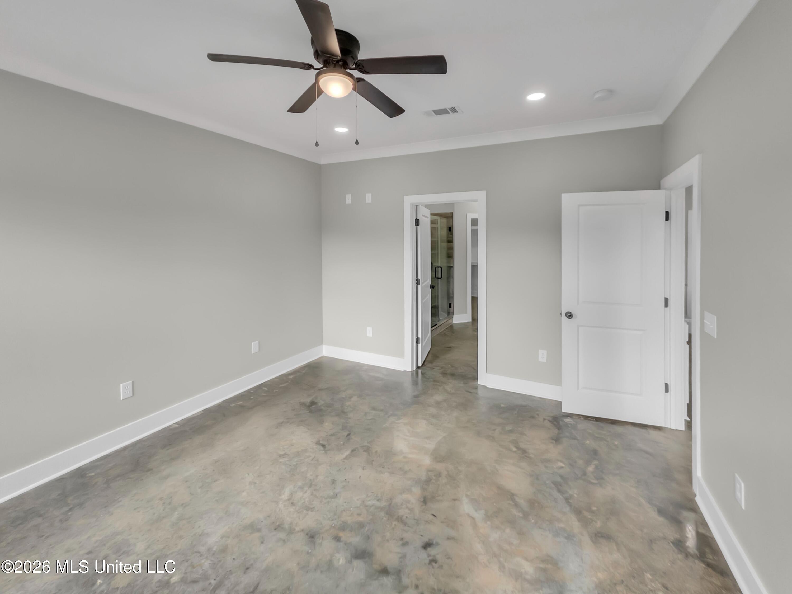 786 Clyde B Road Property Photo 15