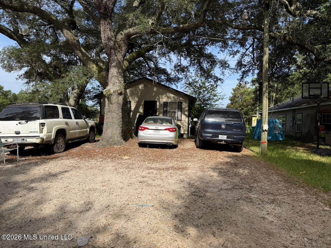 503 5th Street Property Photo 1