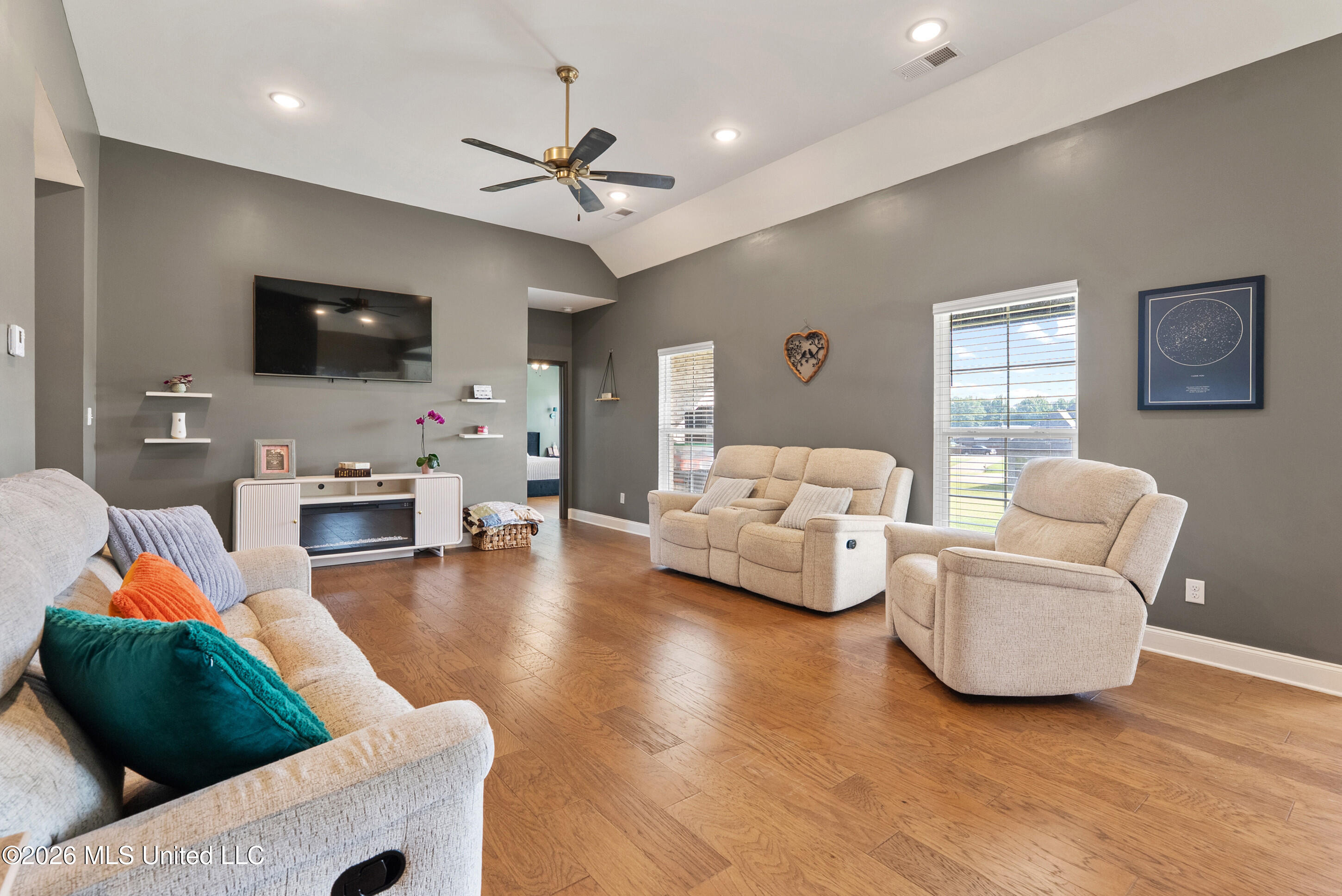 108 Honor Cove Property Photo 7