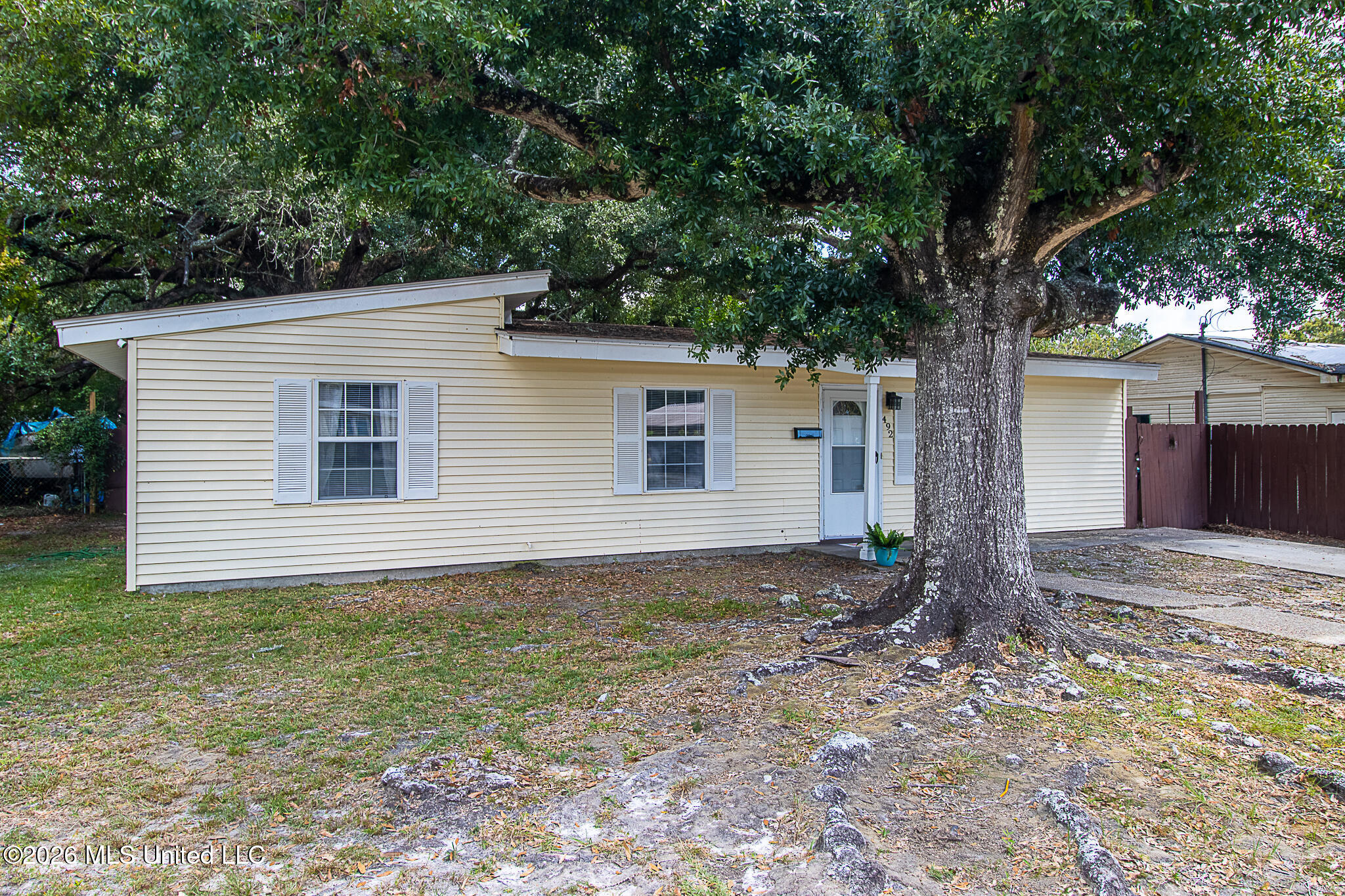 492 Central Avenue Property Photo 13