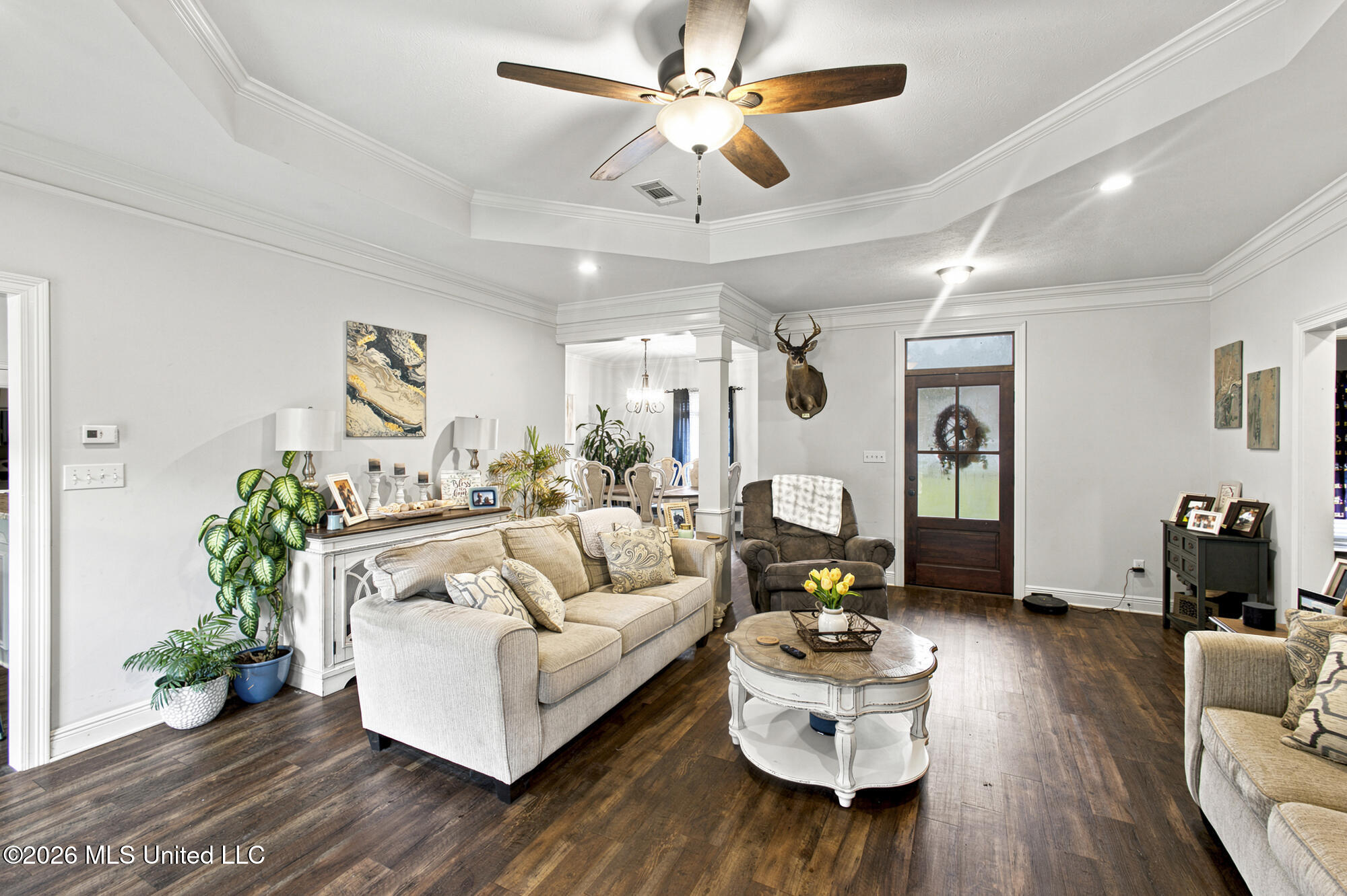 1059 Winding Road Property Photo 6
