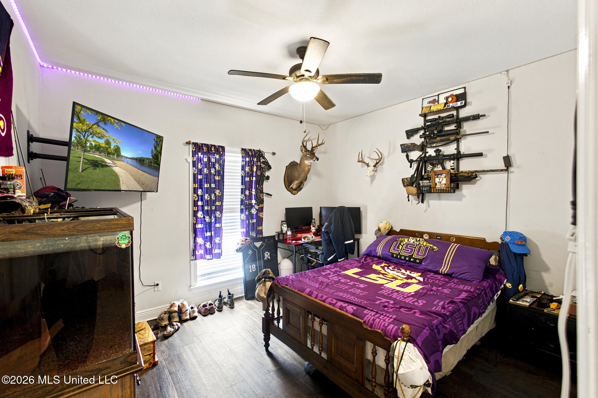 1059 Winding Road Property Photo 17