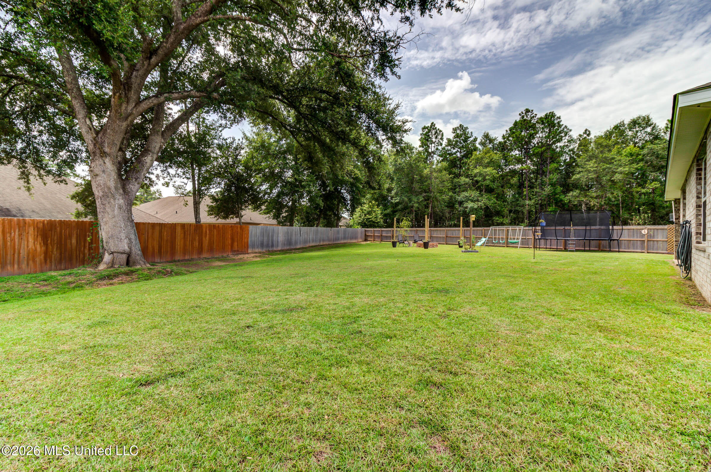17885 Tingle Drive Property Photo 21