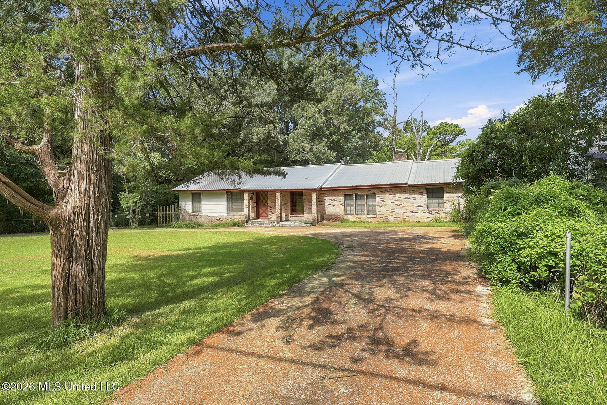 3887 Forest Hill Road Property Photo 1