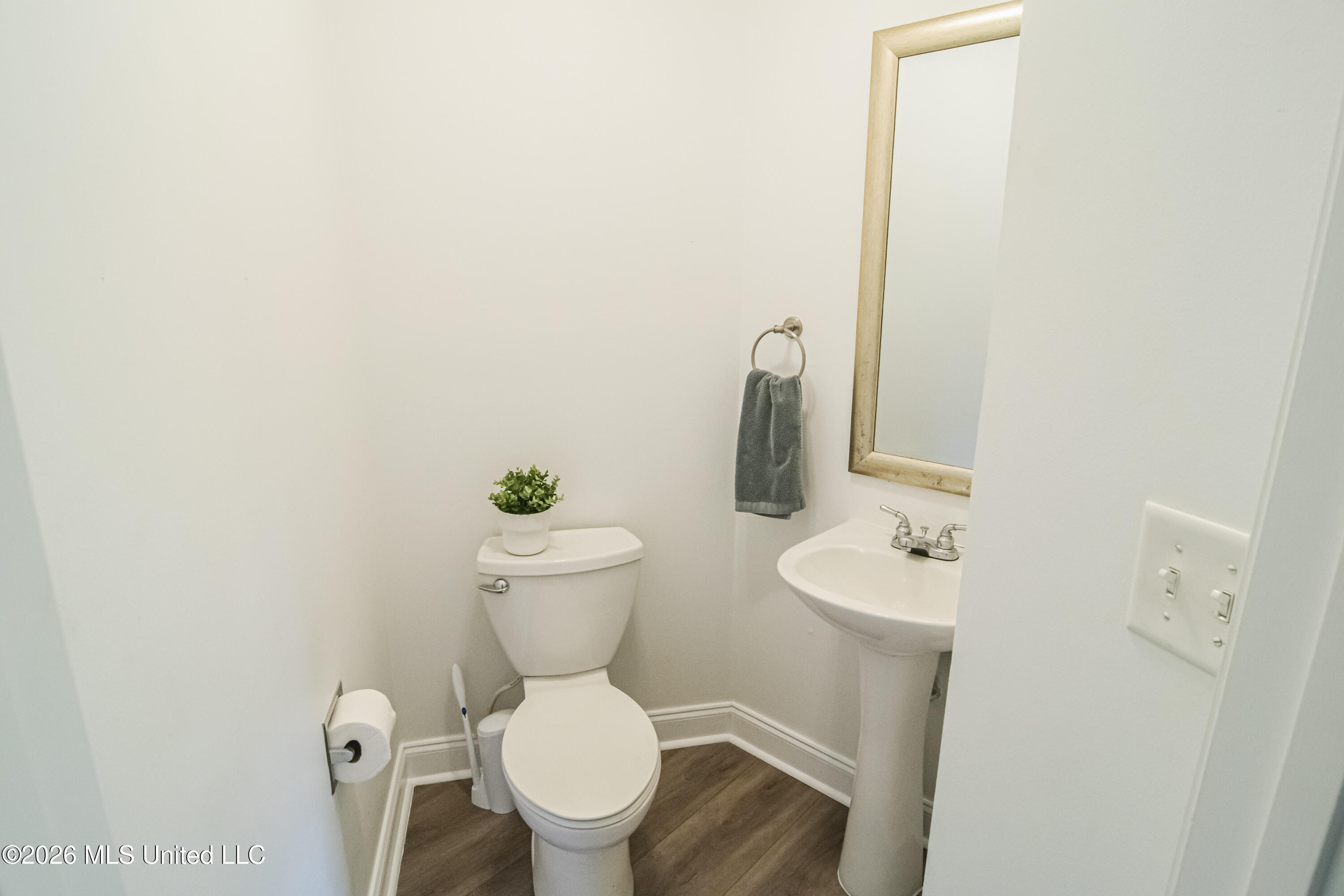 4005 Eastwood Drive Property Photo 32