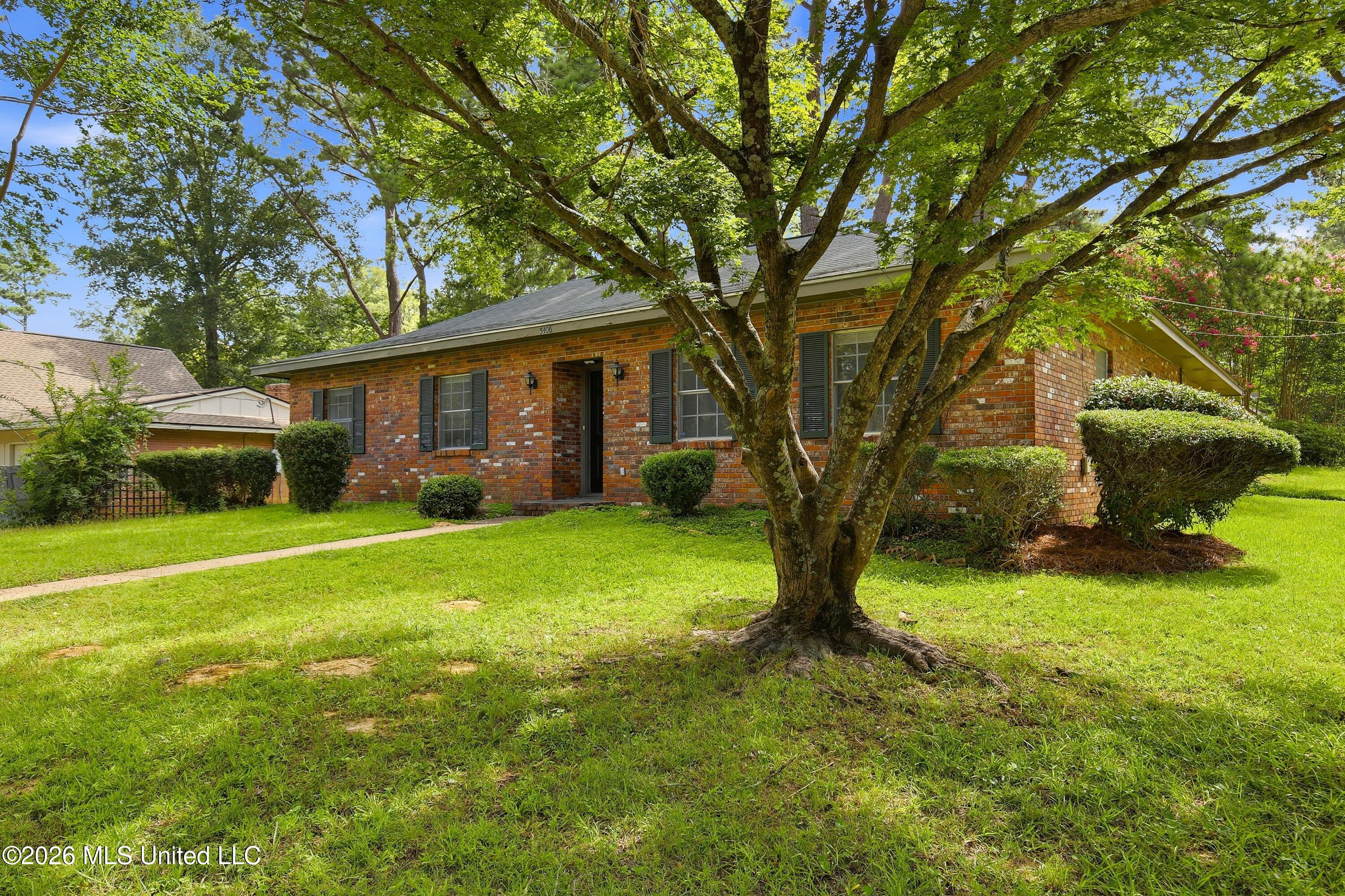 5406 Suffolk Drive Property Photo 2