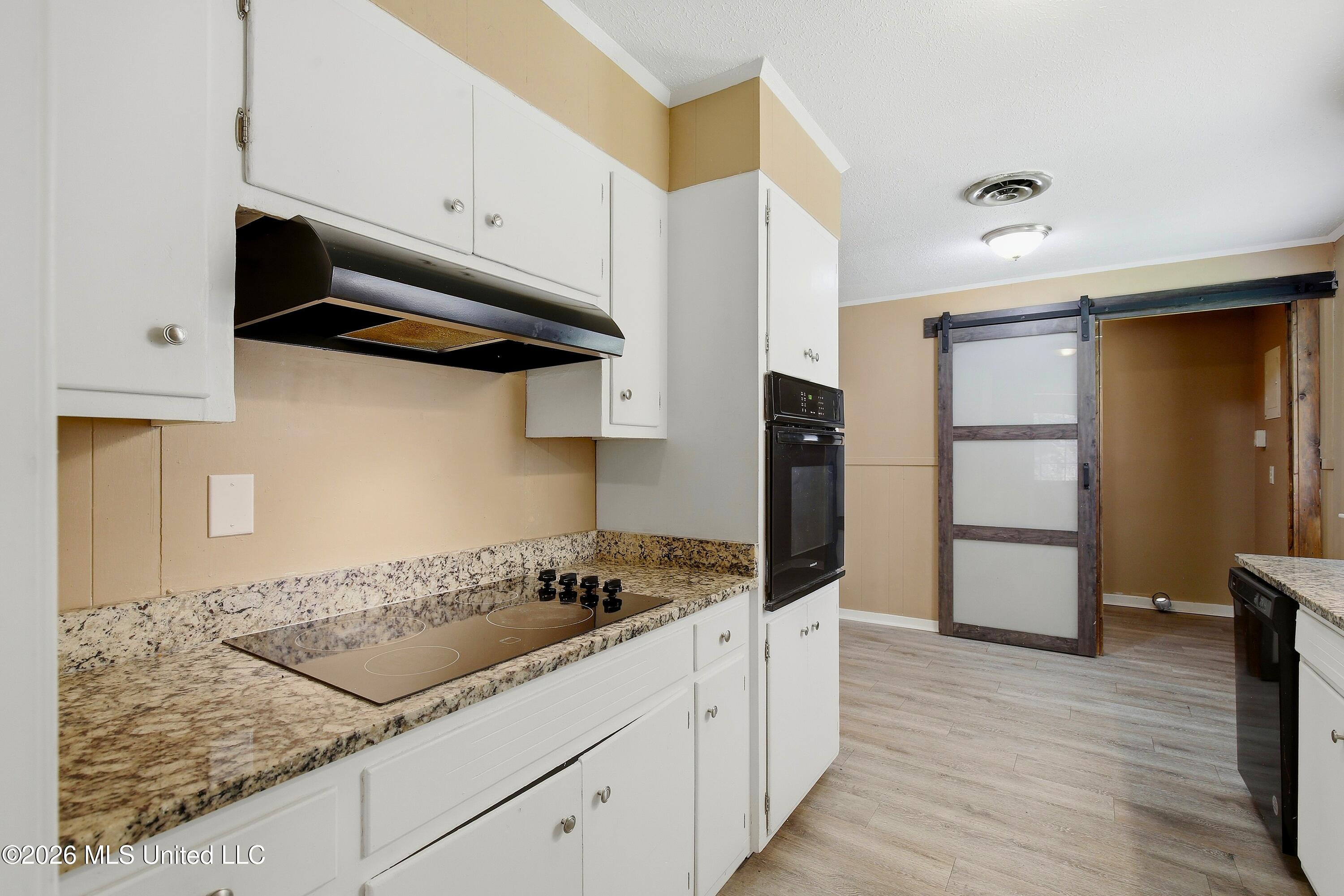 5406 Suffolk Drive Property Photo 4