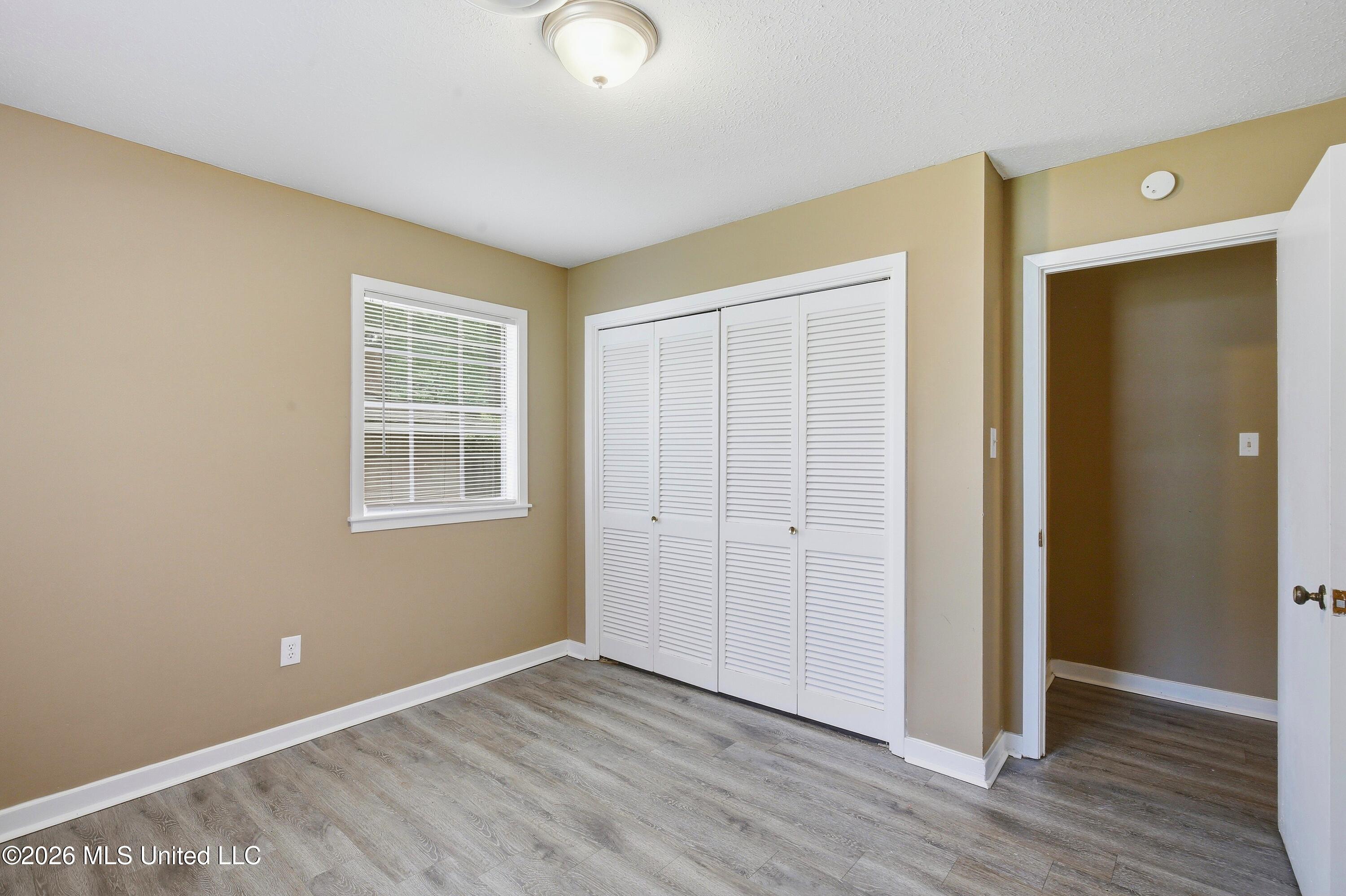 5406 Suffolk Drive Property Photo 8