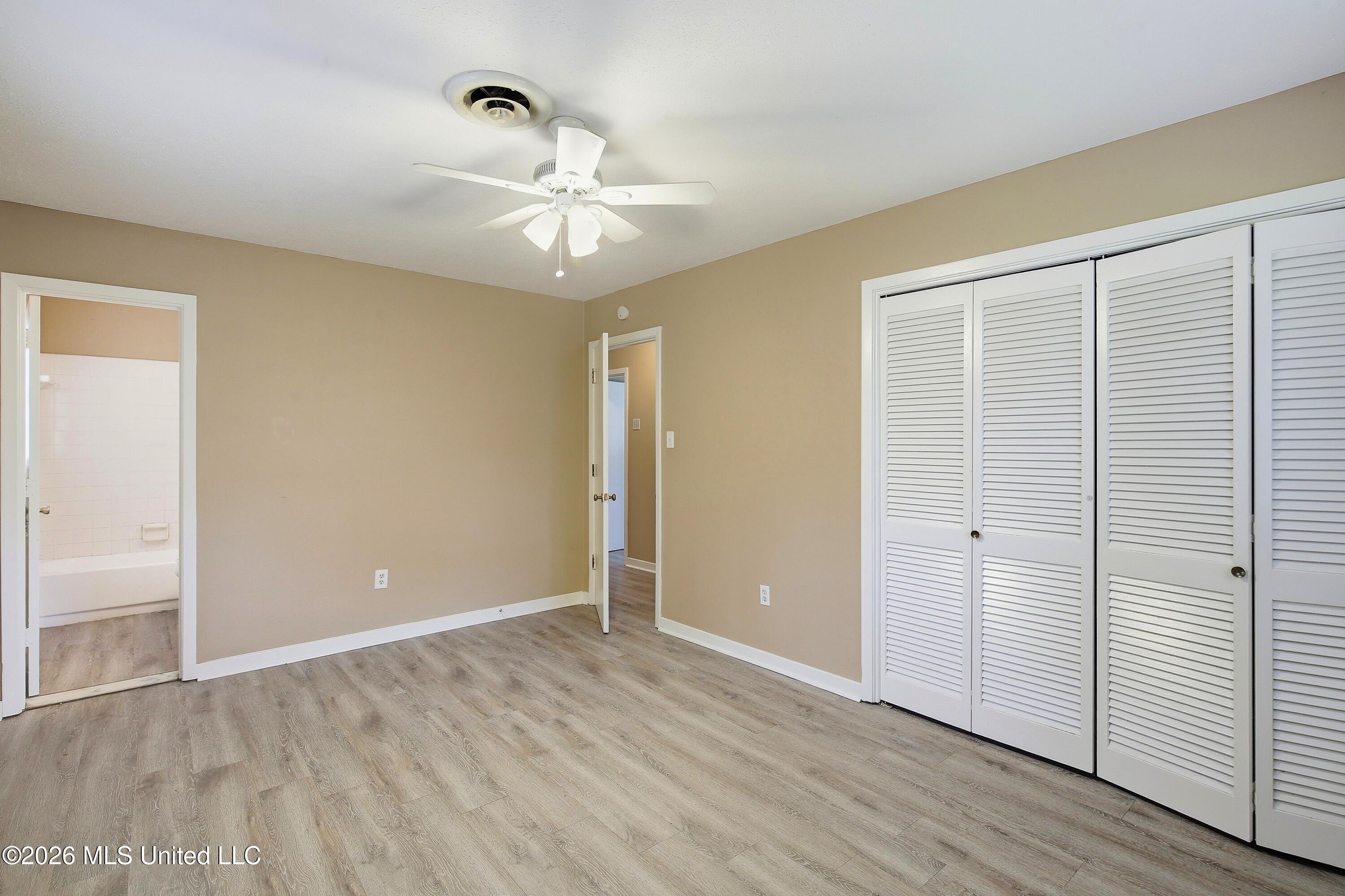 5406 Suffolk Drive Property Photo 10