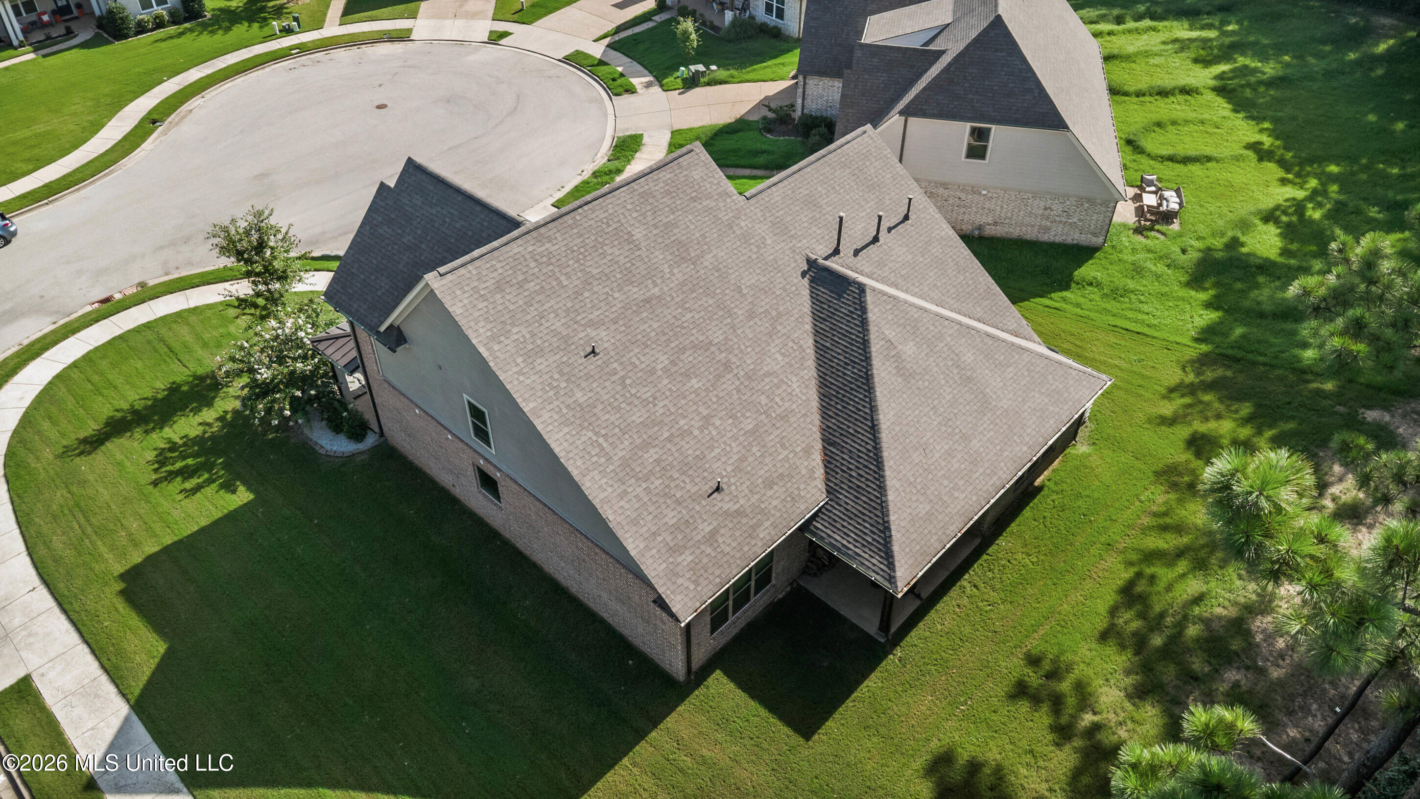 9545 Edgewater Cove Property Photo 4