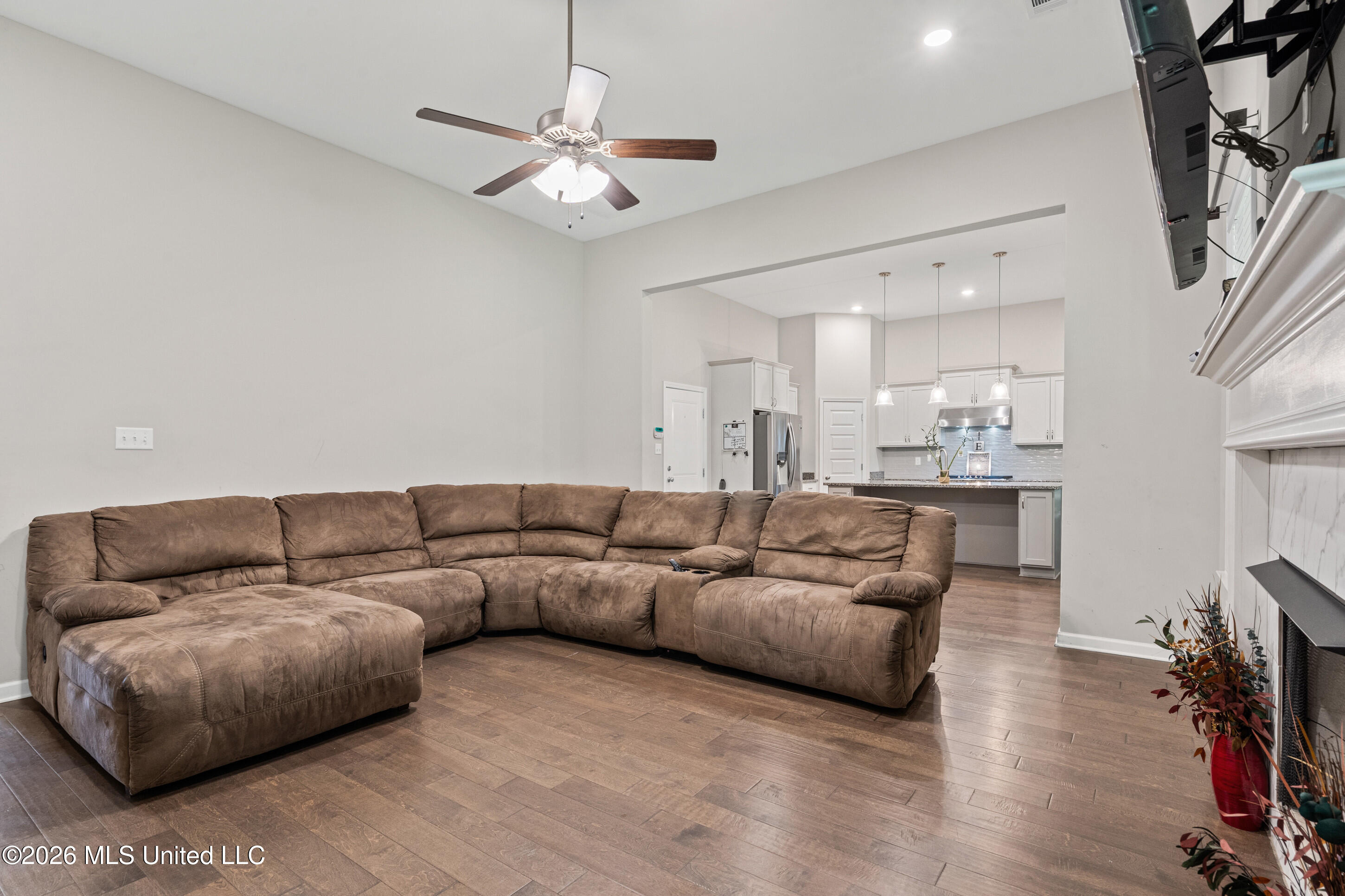 9545 Edgewater Cove Property Photo 9