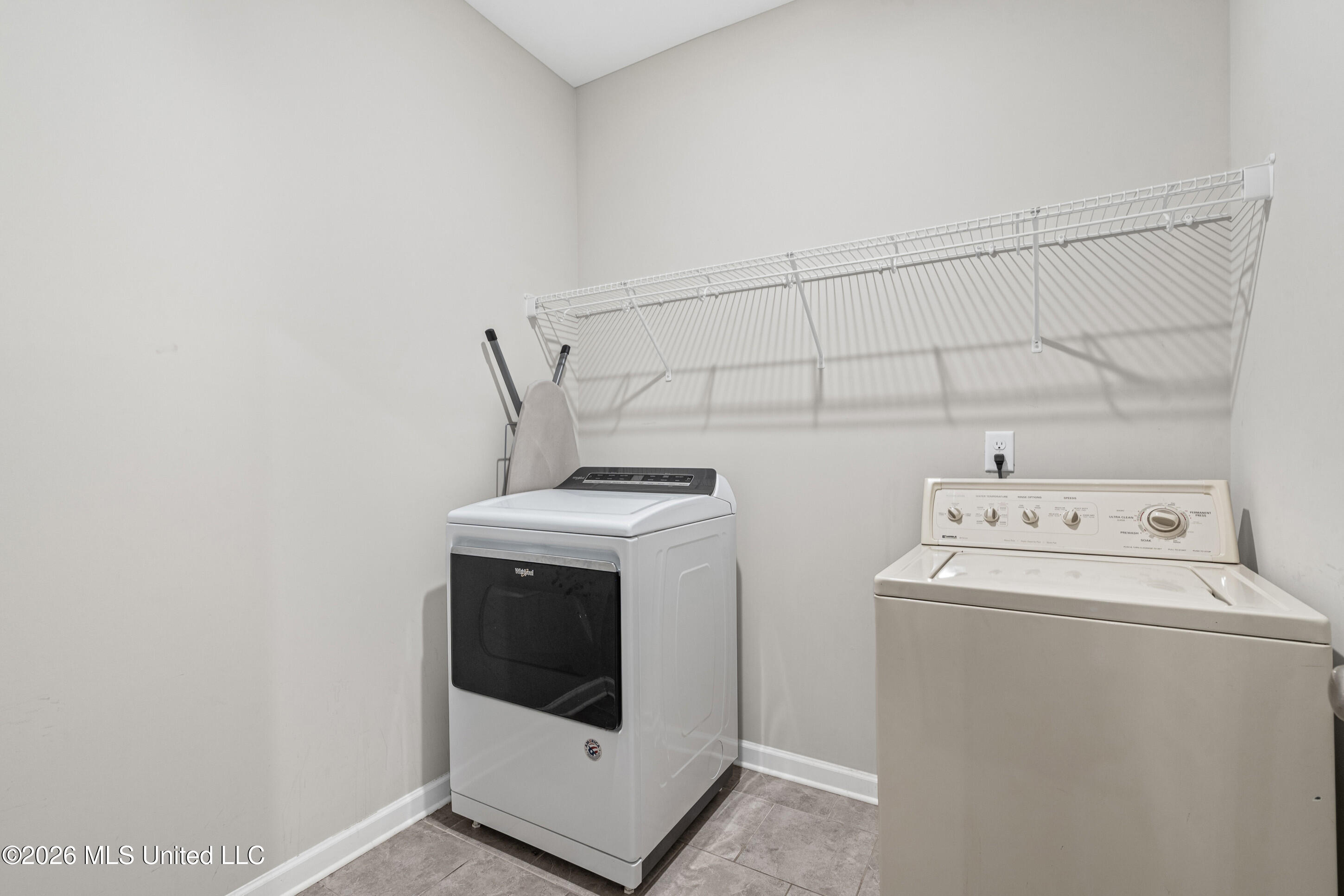 9545 Edgewater Cove Property Photo 16