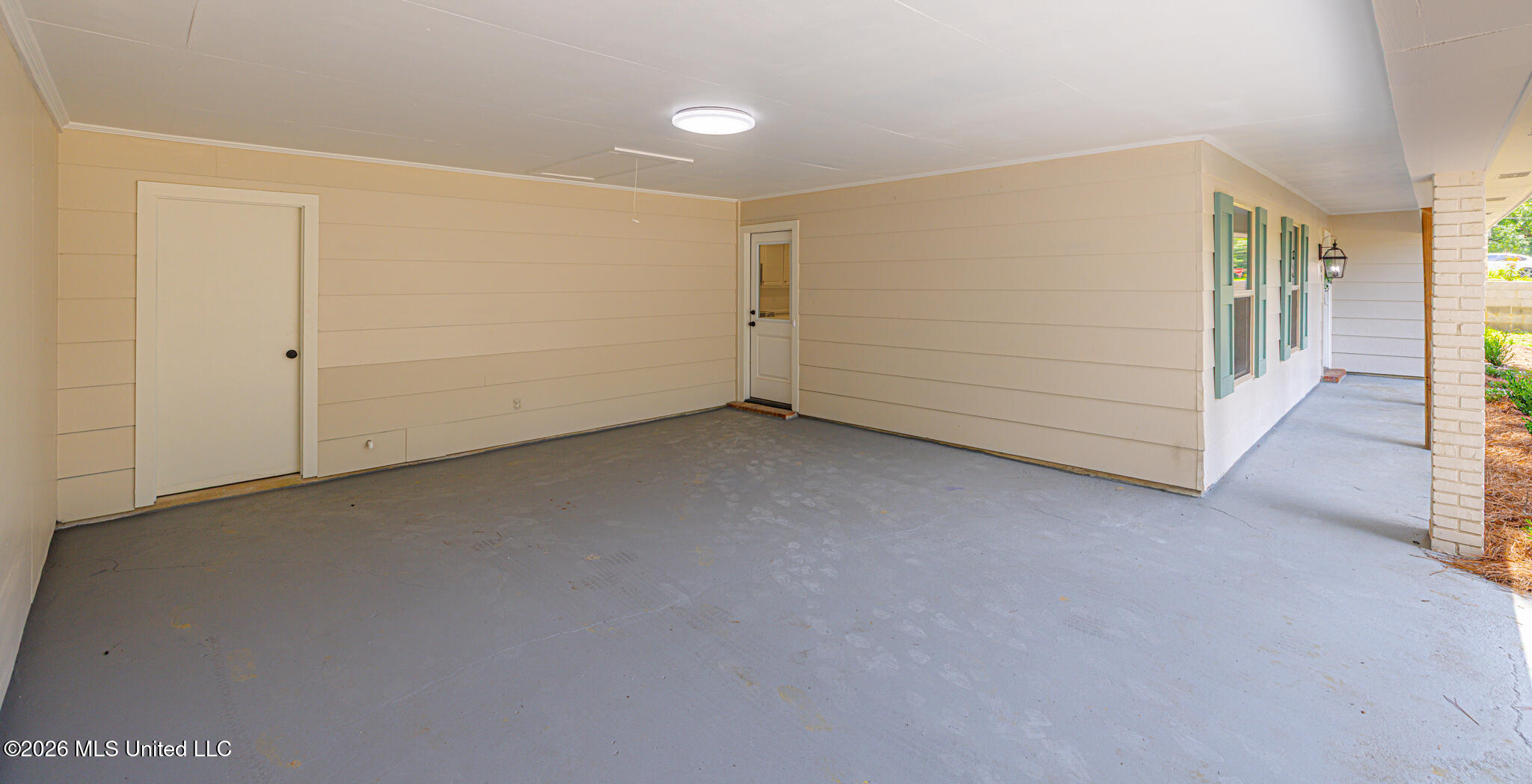 1209 Laurelwood Drive Property Photo 5