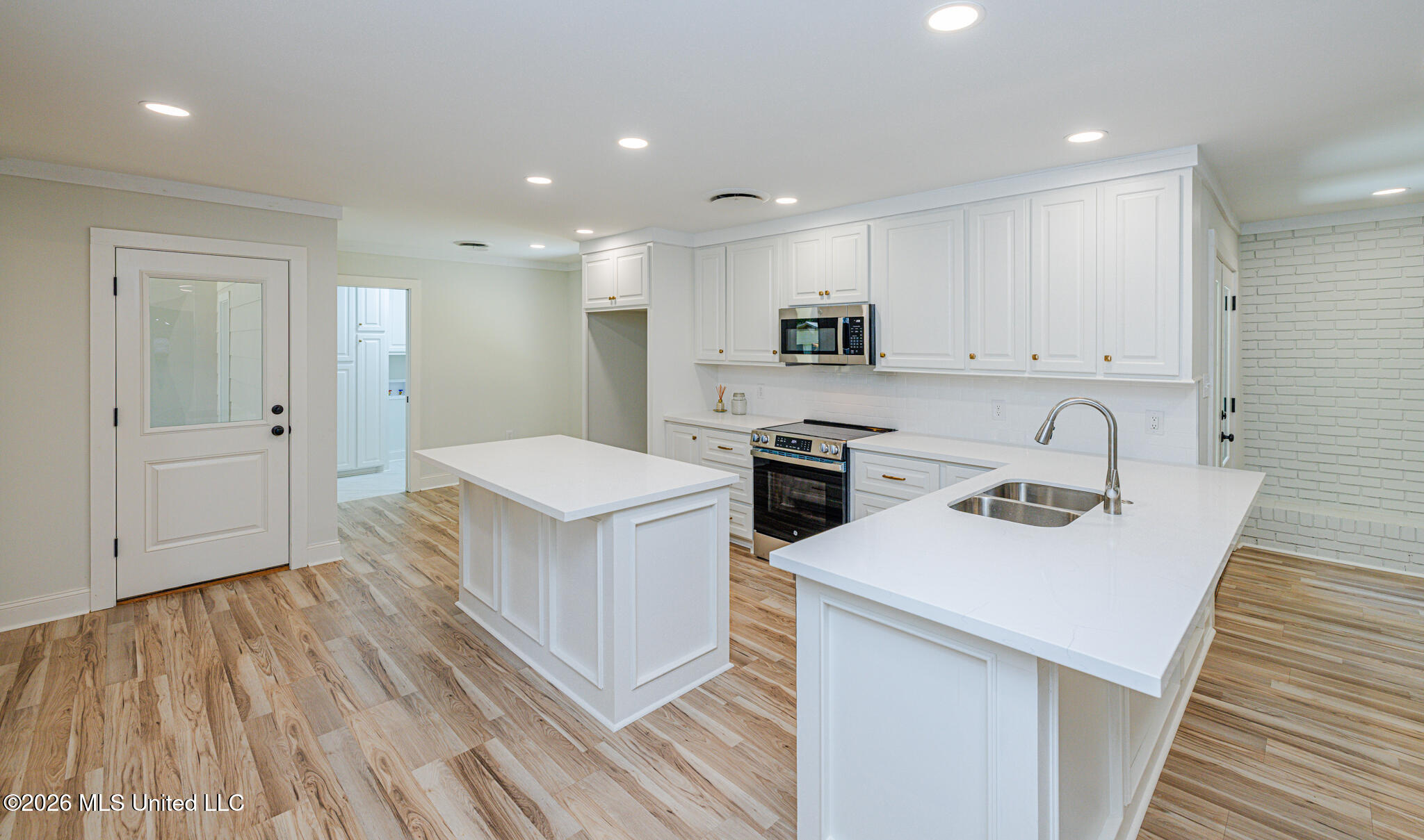 1209 Laurelwood Drive Property Photo 17