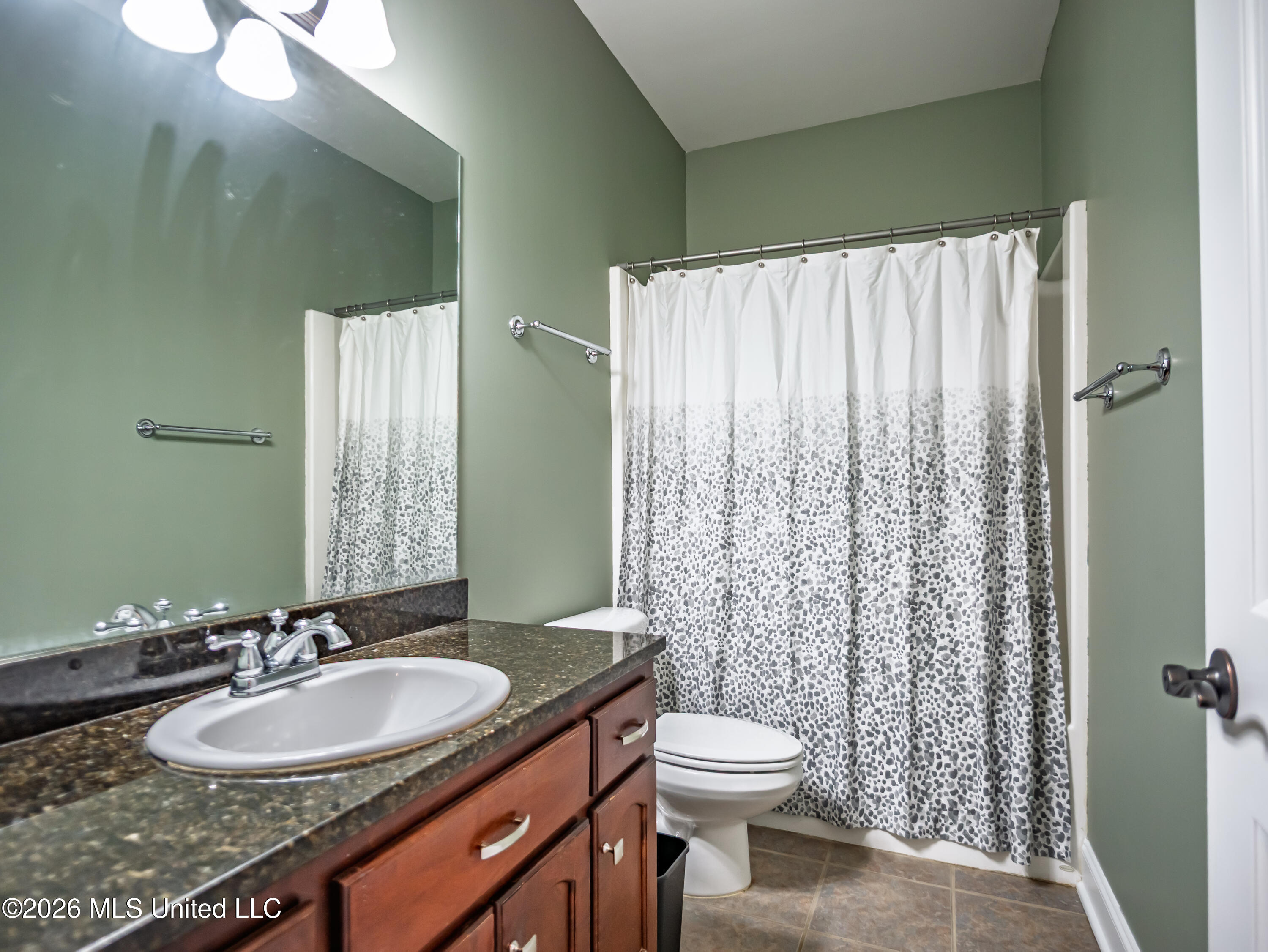 109 Cambridge Cove Property Photo 32