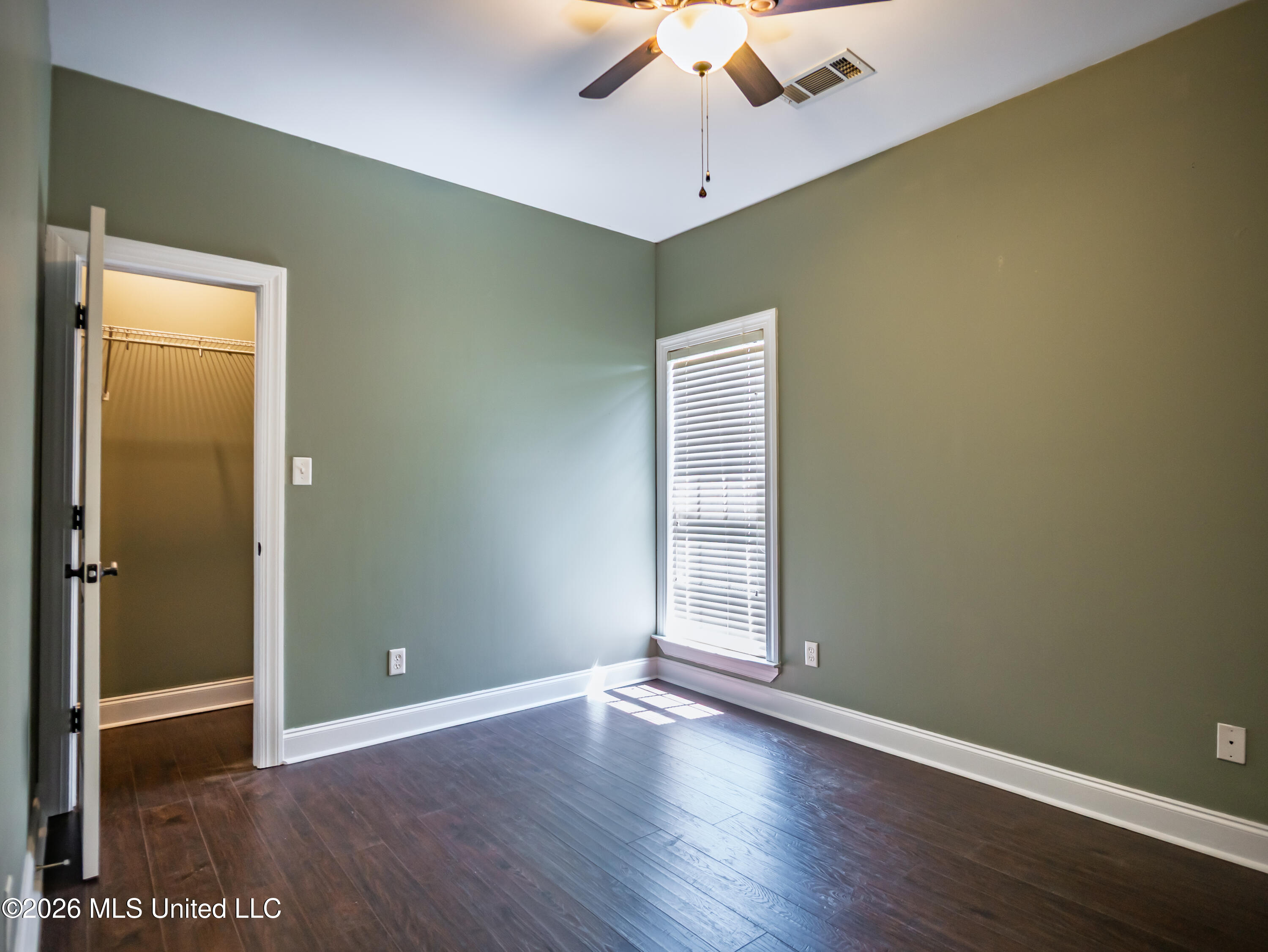 109 Cambridge Cove Property Photo 33