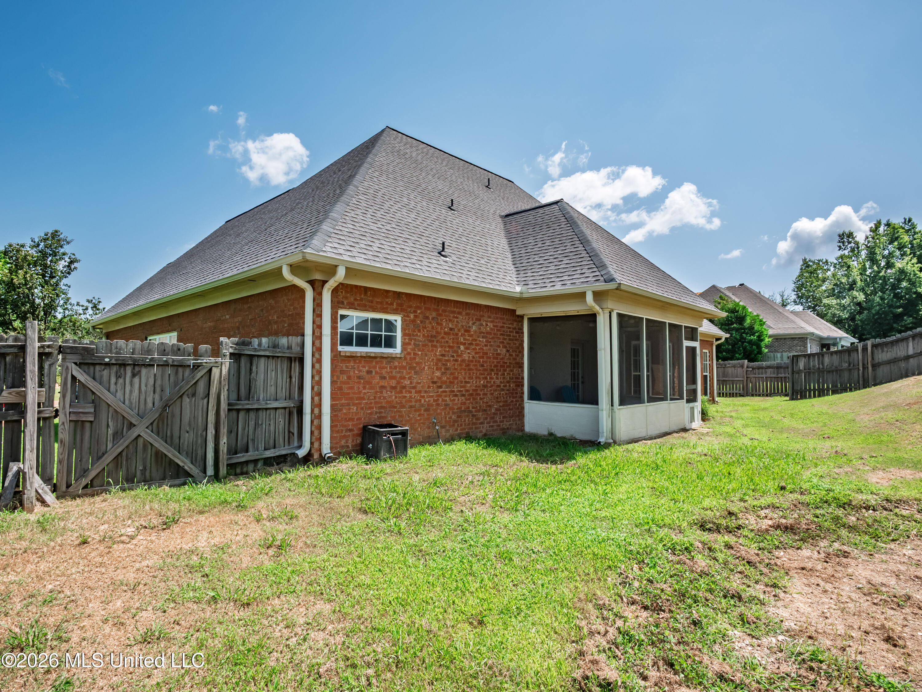 109 Cambridge Cove Property Photo 41