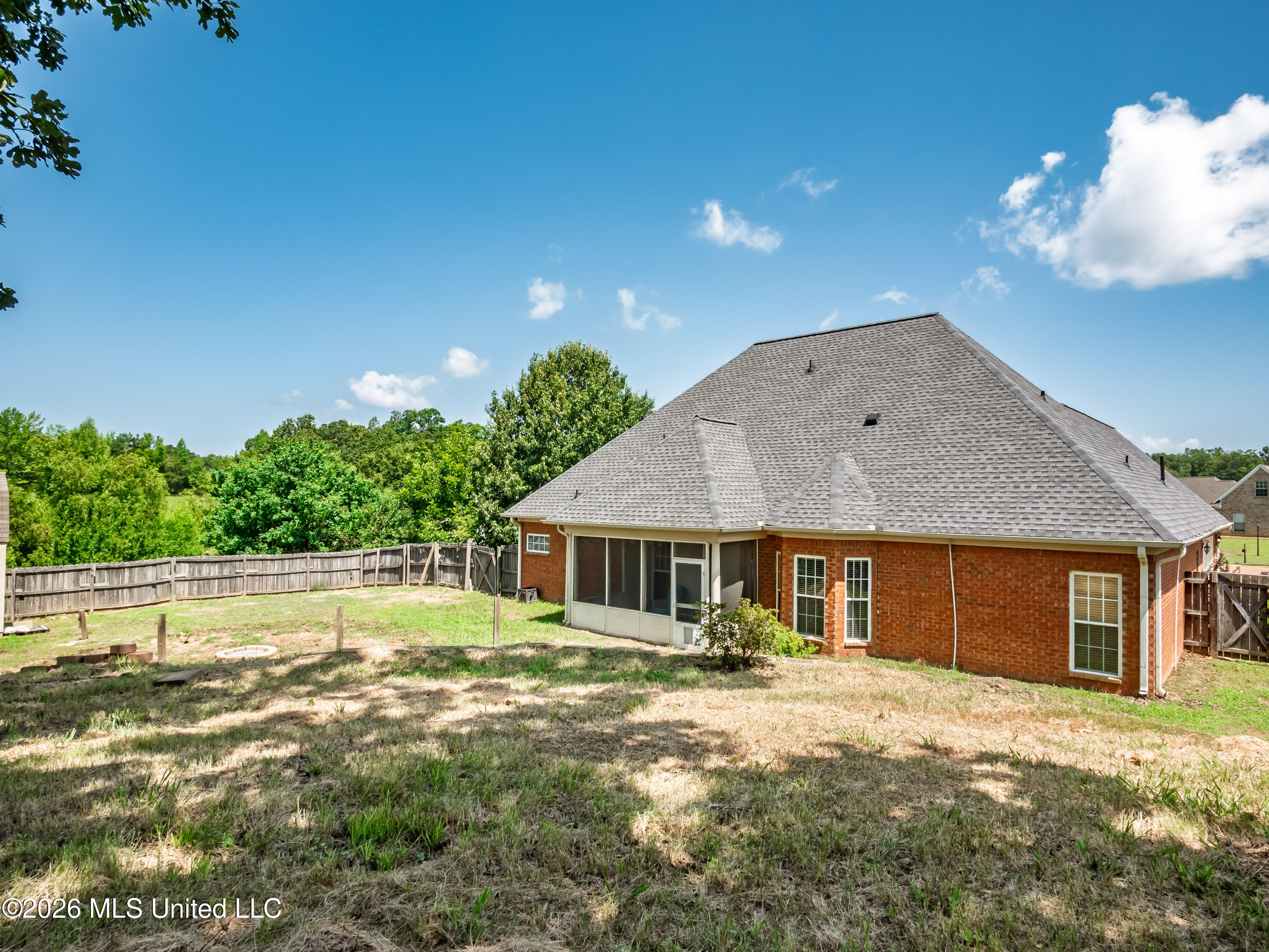 109 Cambridge Cove Property Photo 44