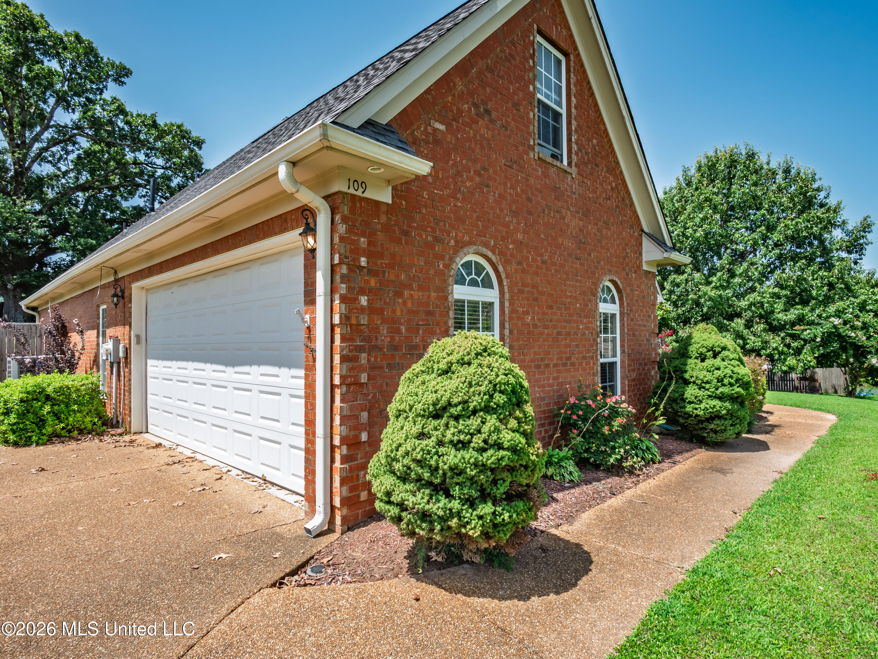 109 Cambridge Cove Property Photo 49
