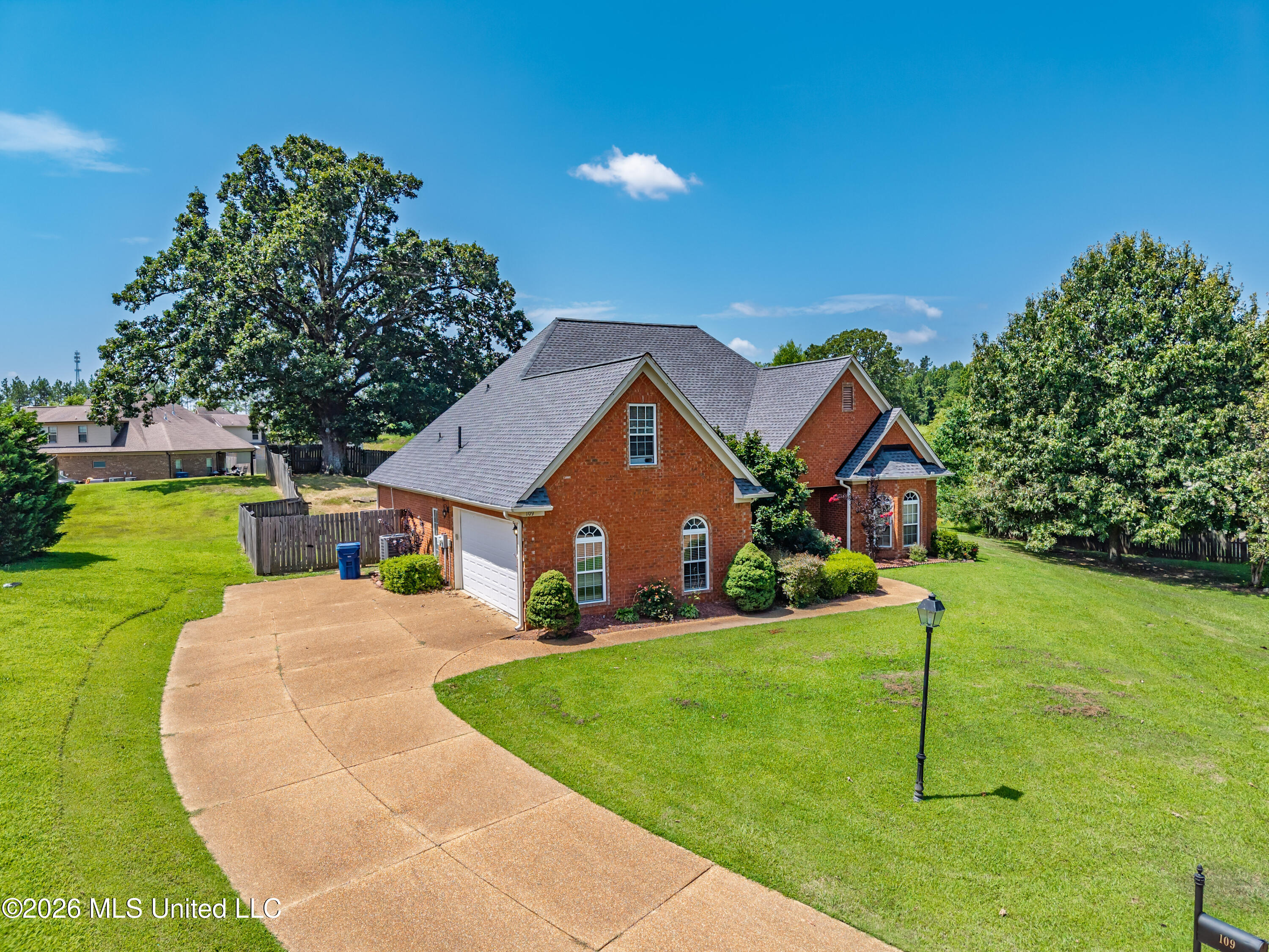 109 Cambridge Cove Property Photo 55