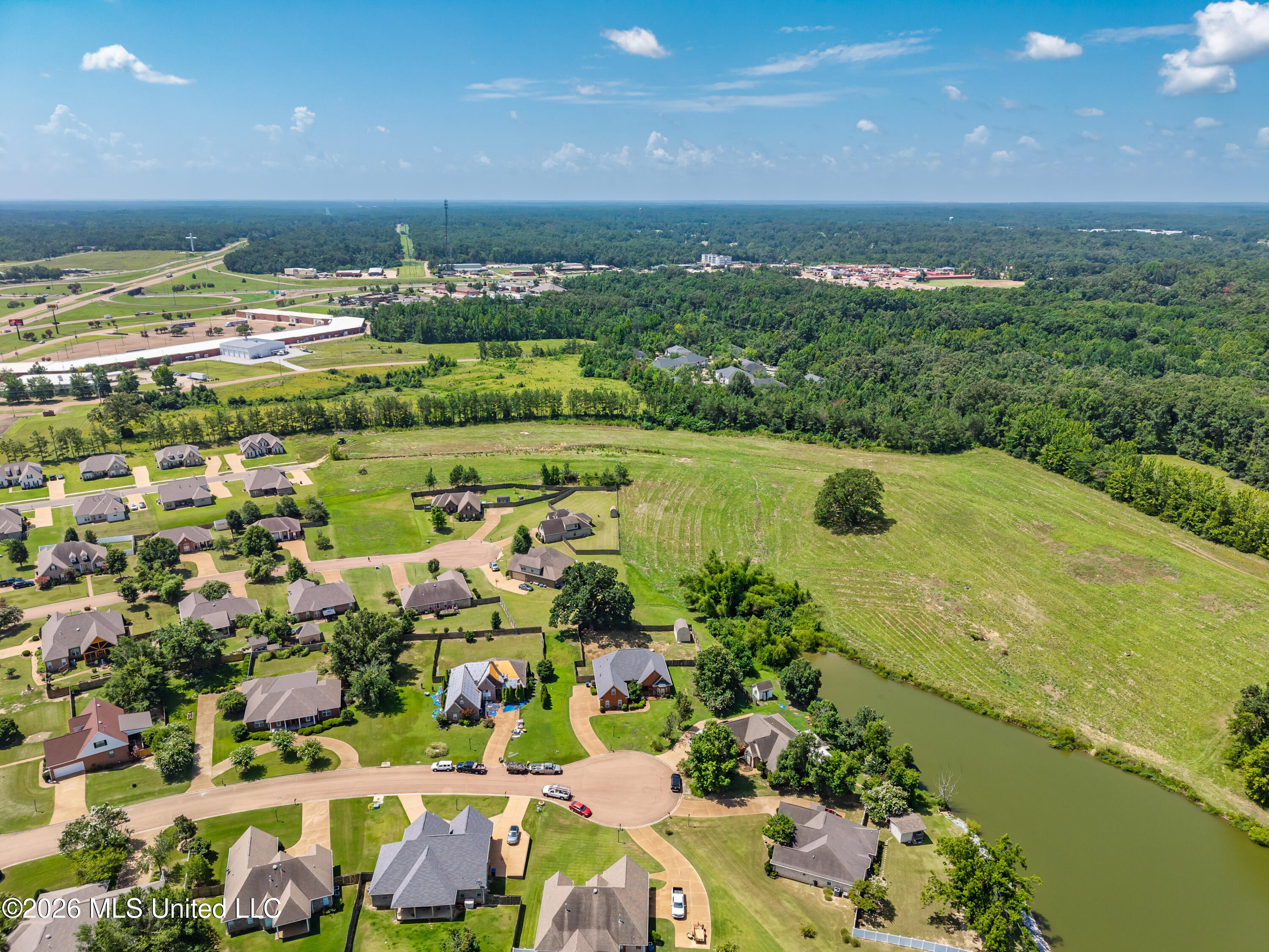 109 Cambridge Cove Property Photo 63