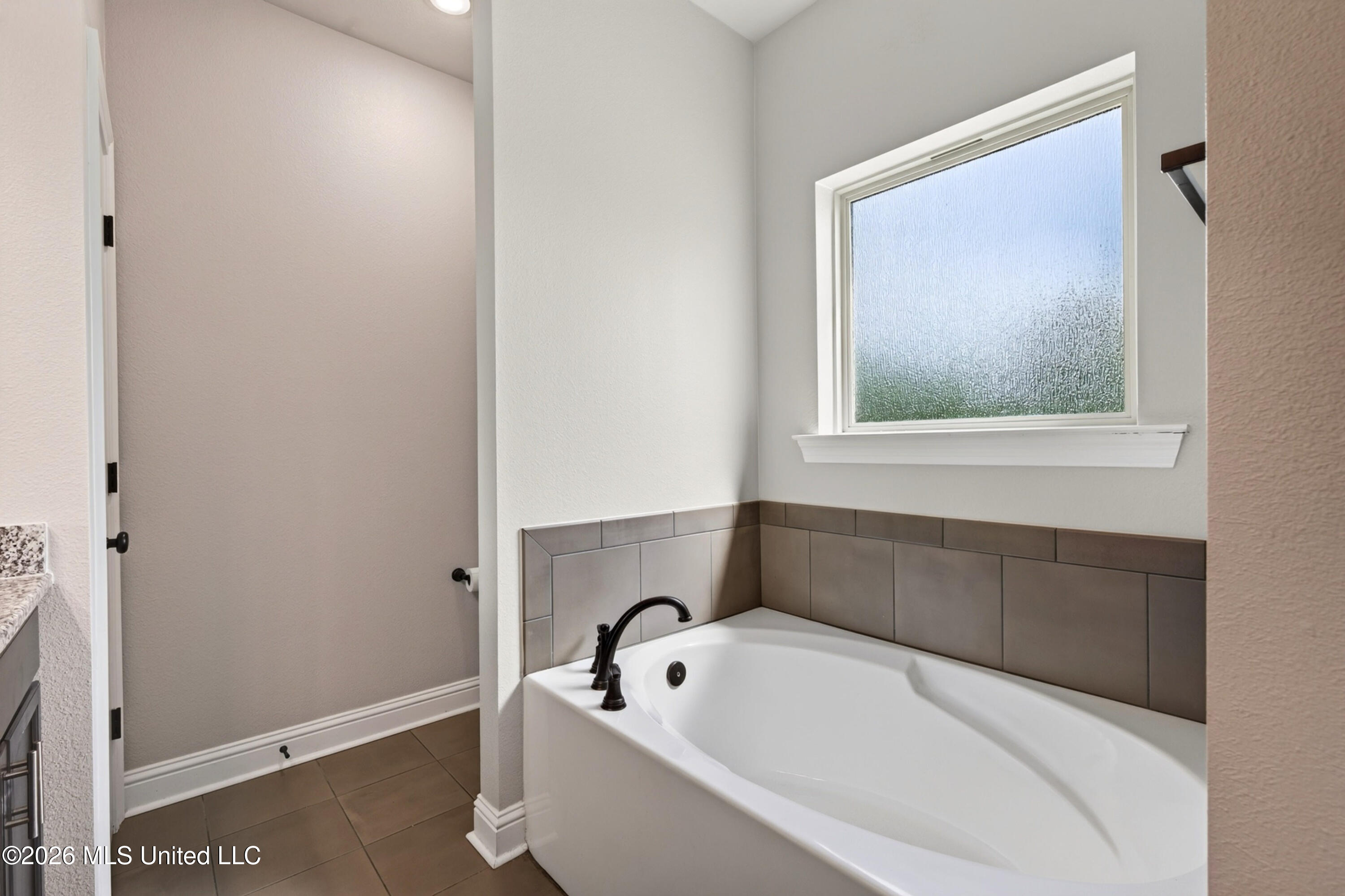 16463-r Millsaps Avenue Property Photo 26