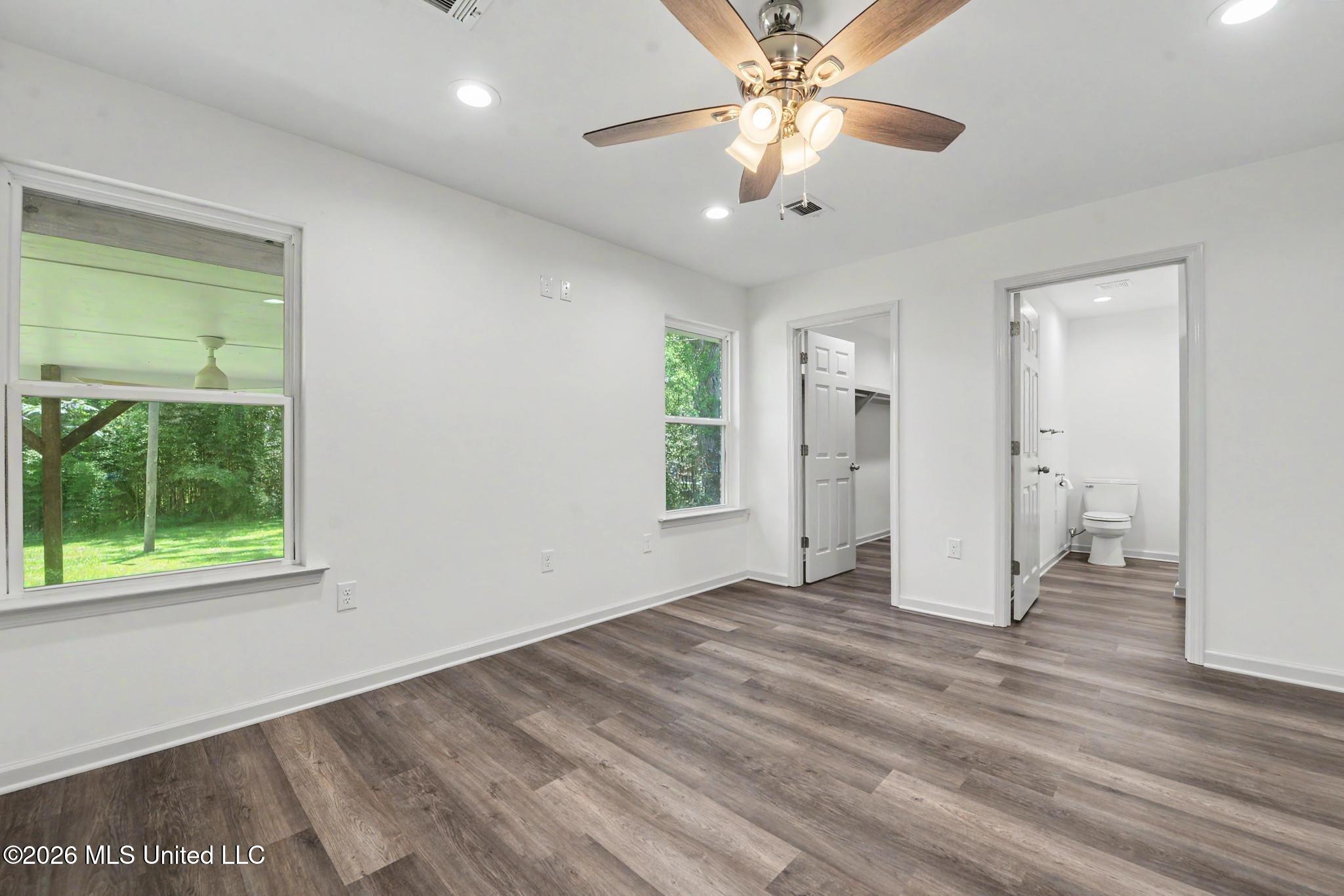 570 Mill Street Property Photo 10
