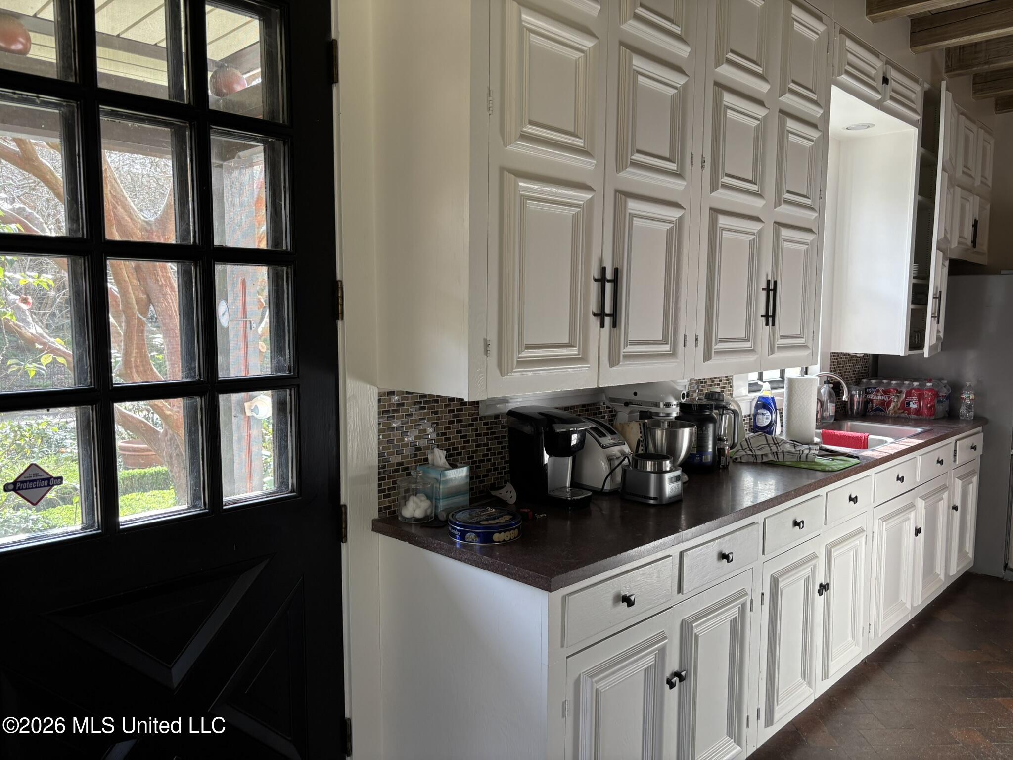 705 Washington Street Property Photo 11