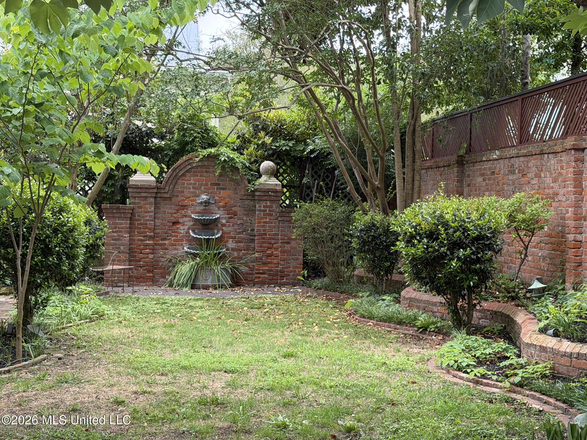 705 Washington Street Property Photo 25
