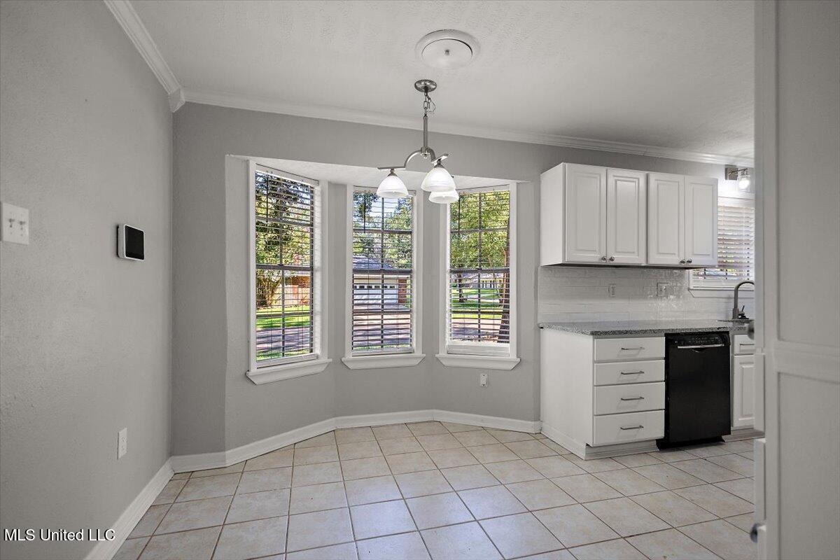 36 Pebble Hill Drive Property Photo 12