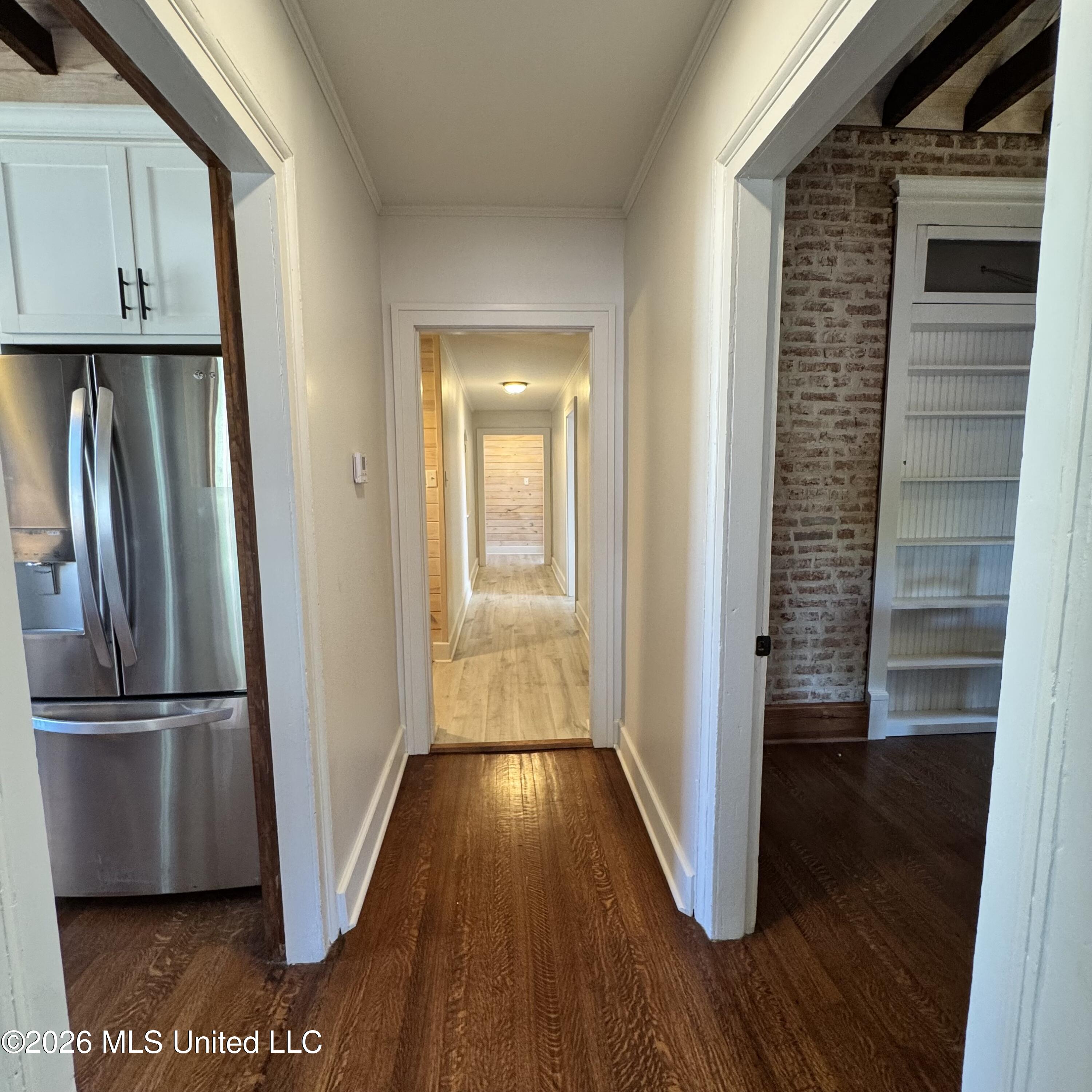207 S Commerce Street Property Photo 10