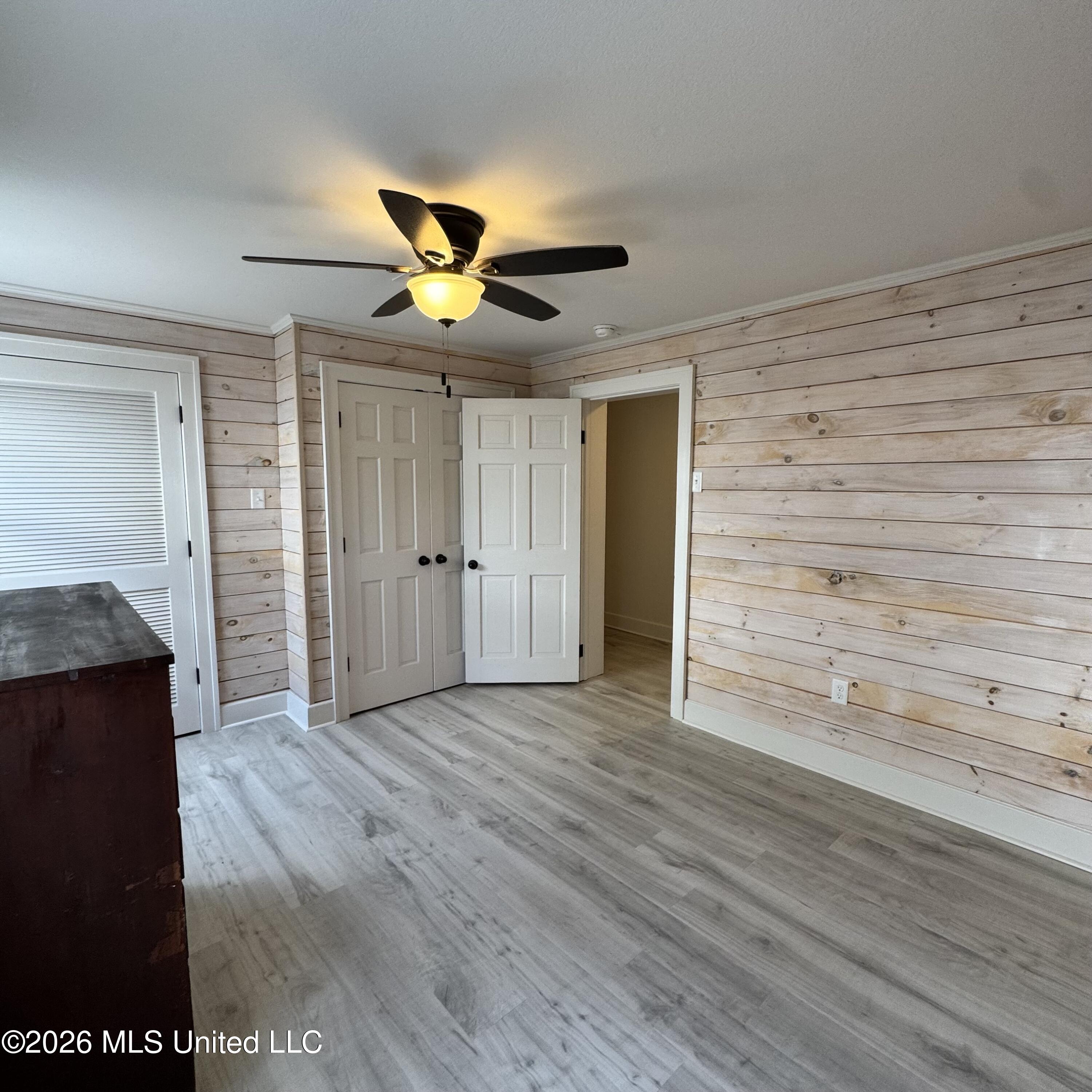 207 S Commerce Street Property Photo 13
