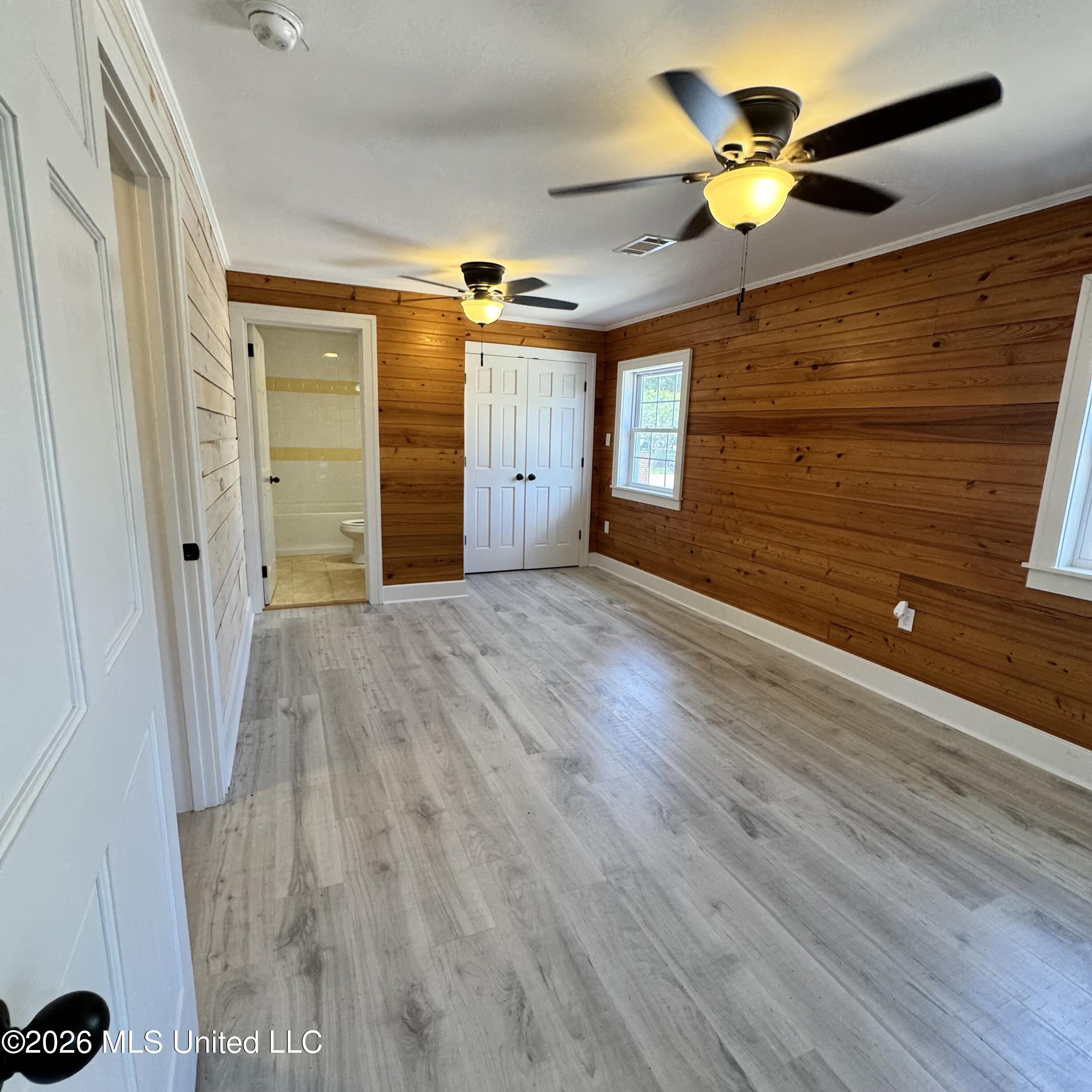 207 S Commerce Street Property Photo 17