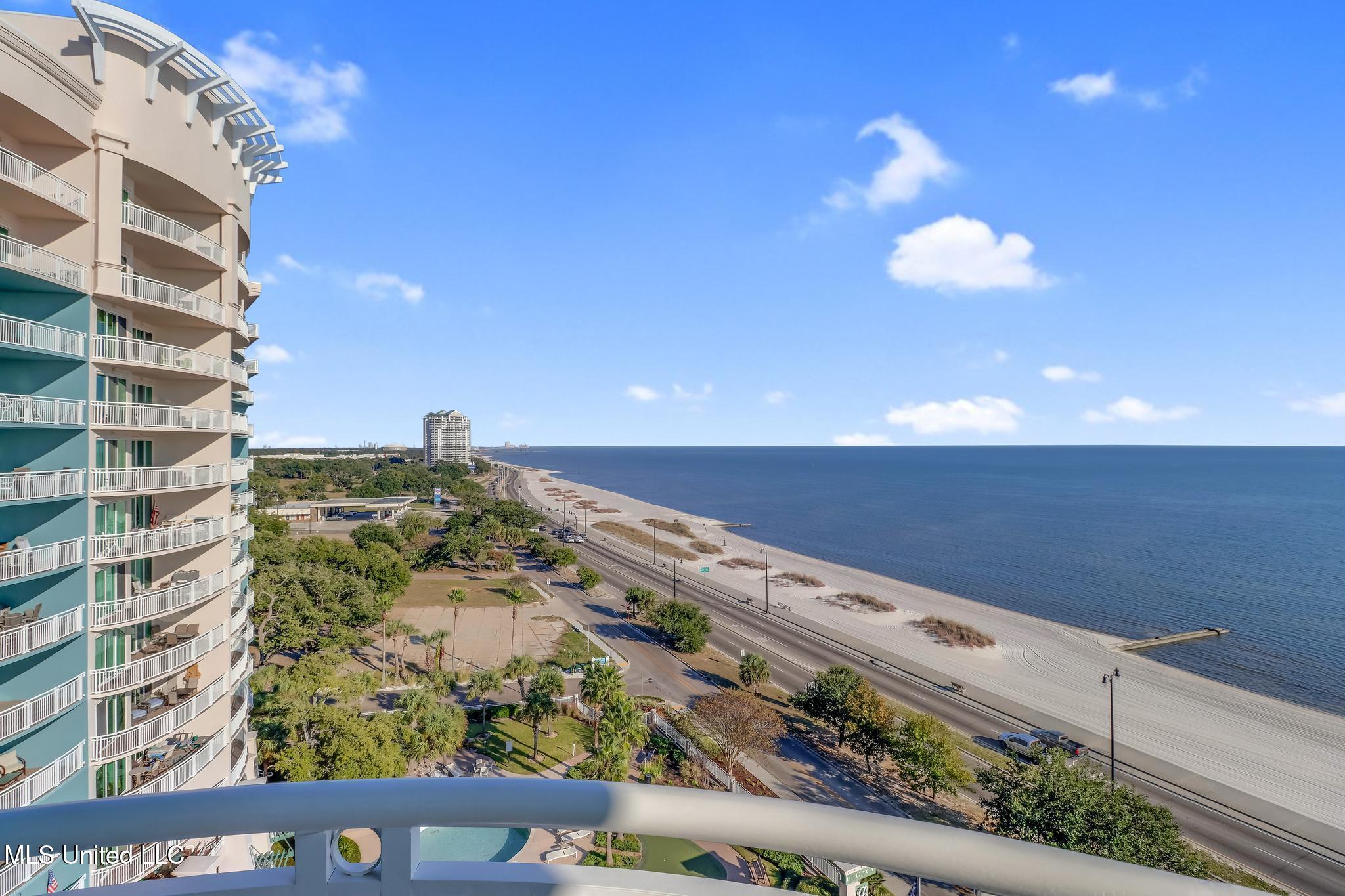 2228 Beach Drive Property Photo 1